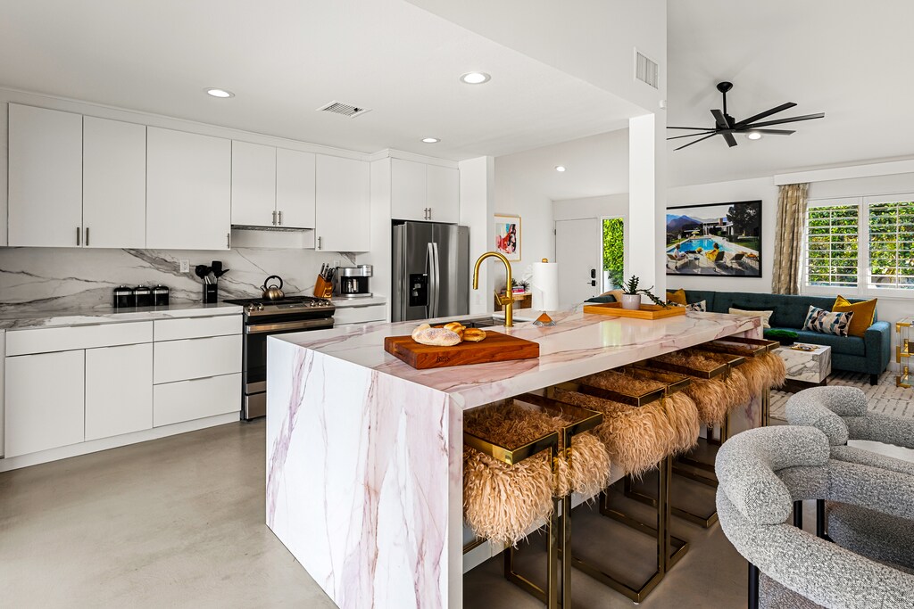 Fabulous chef's kitchen