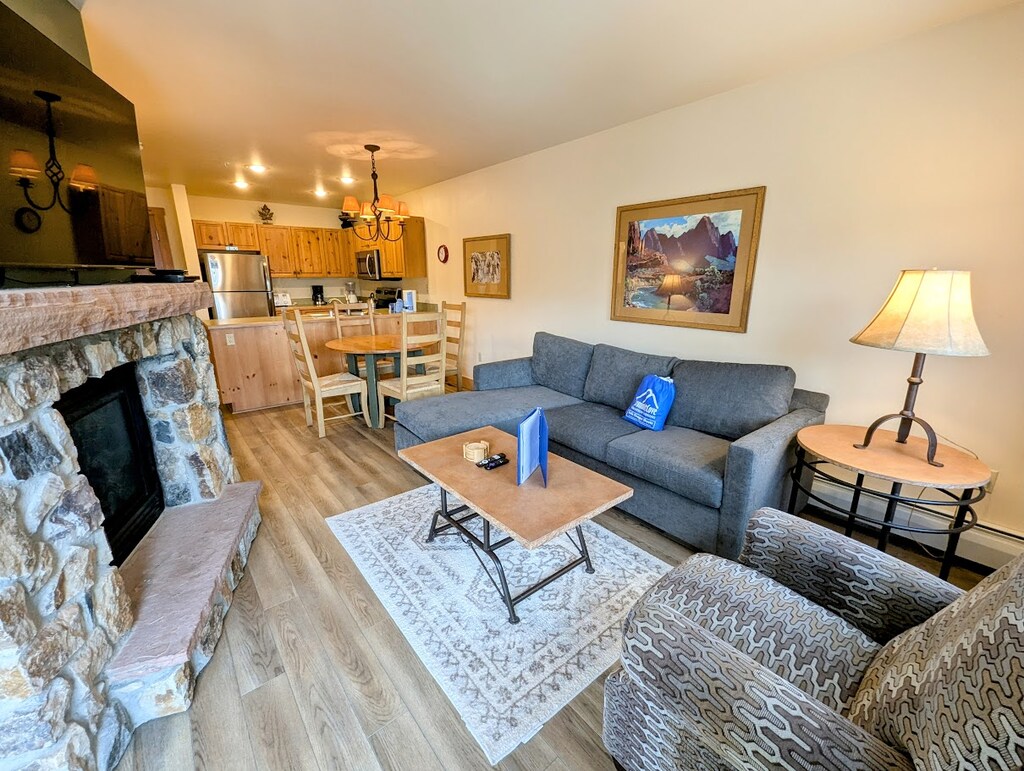 Charming vacation condo in River Run Village