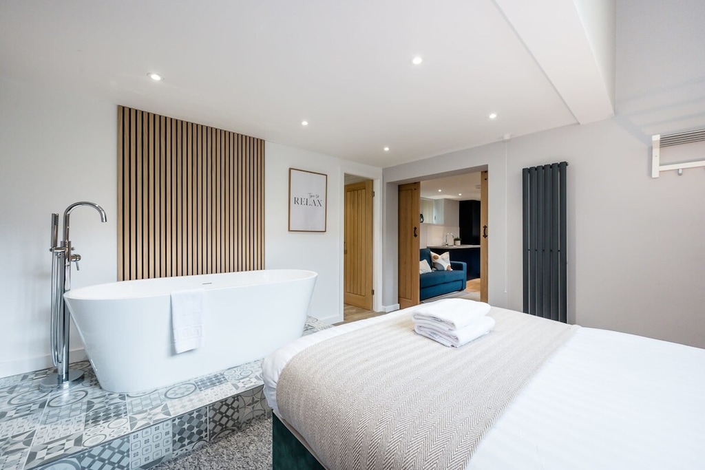 The Georgian Coach House 2, Liverpool - Host & Stay