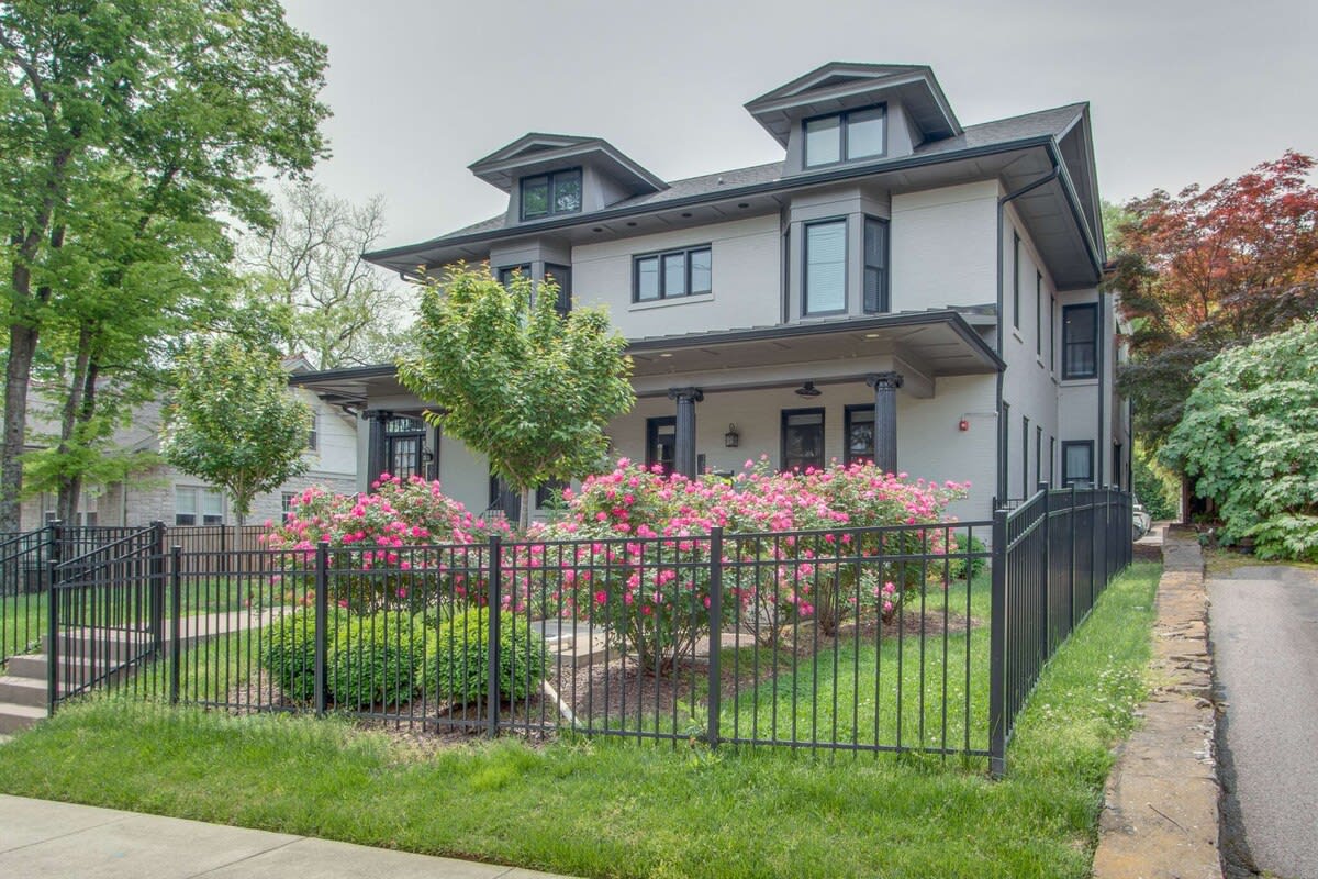 Situated in the charming Hillsboro-Belmont neighborhood, this gated property is a short walk to the restaurants and shopping of Twelve South and around the corner from Belmont University.