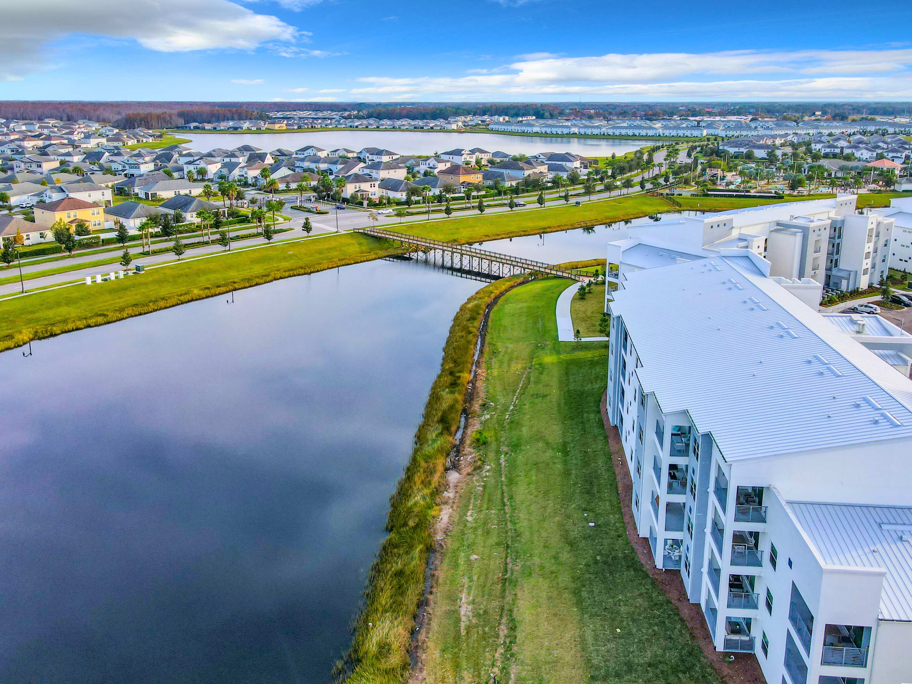 Black Friday Extended Stay · 30% OFF Cozy Lakefront / Waterpark Nearby Black Friday Extended Stay · 30% OFF Cozy Lakefront / Waterpark Nearby