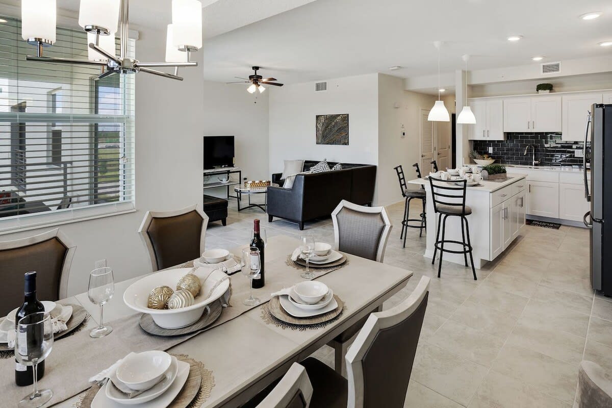Property Image 2 - Homey Hideaway/2 Clubhouses/Waterpark