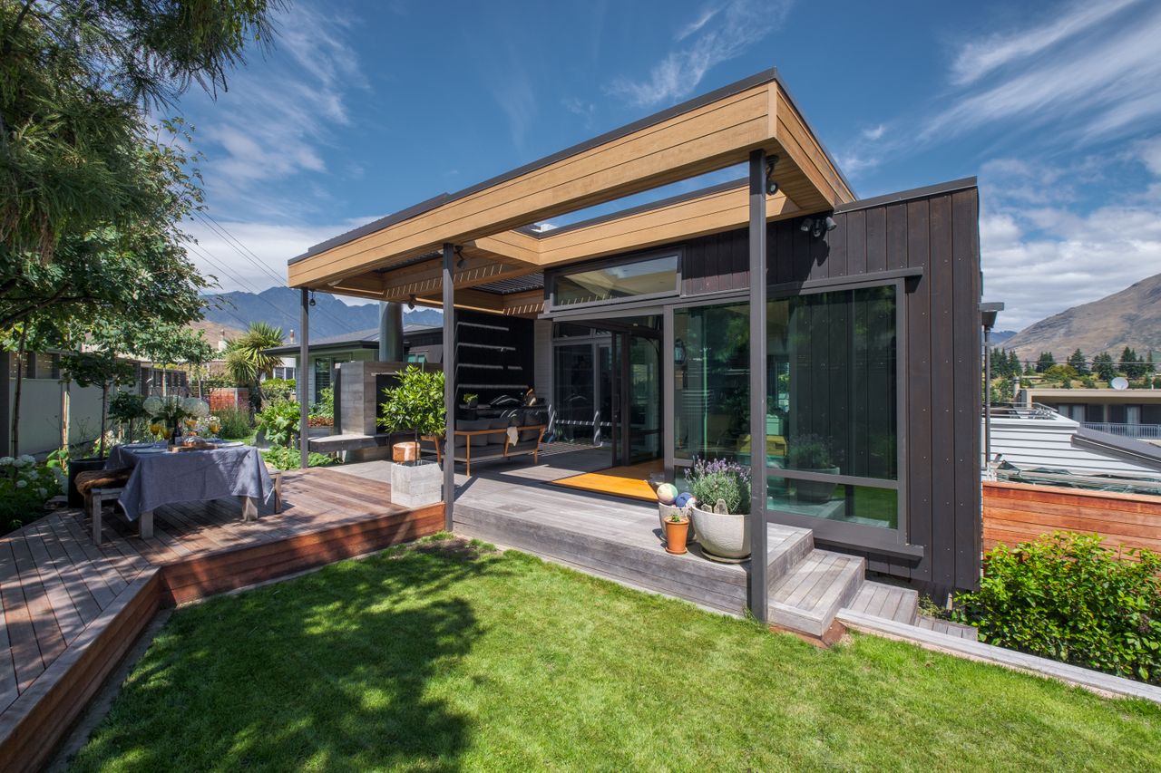 Property Image 1 - Tranquil Queenstown Escape