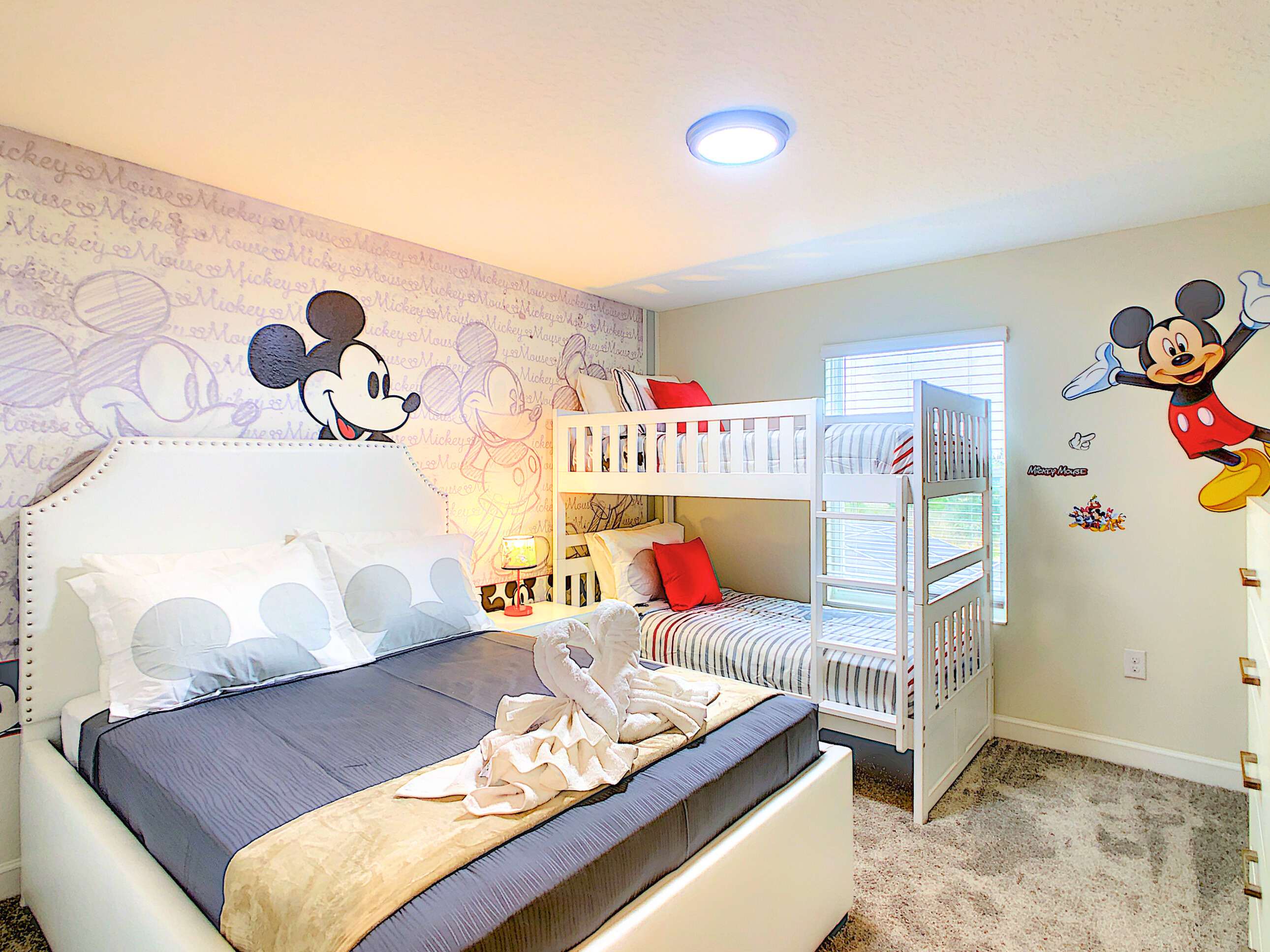 Amazing Hideaway/ Private pool & Themed Rooms Amazing Hideaway/ Private pool & Themed Rooms