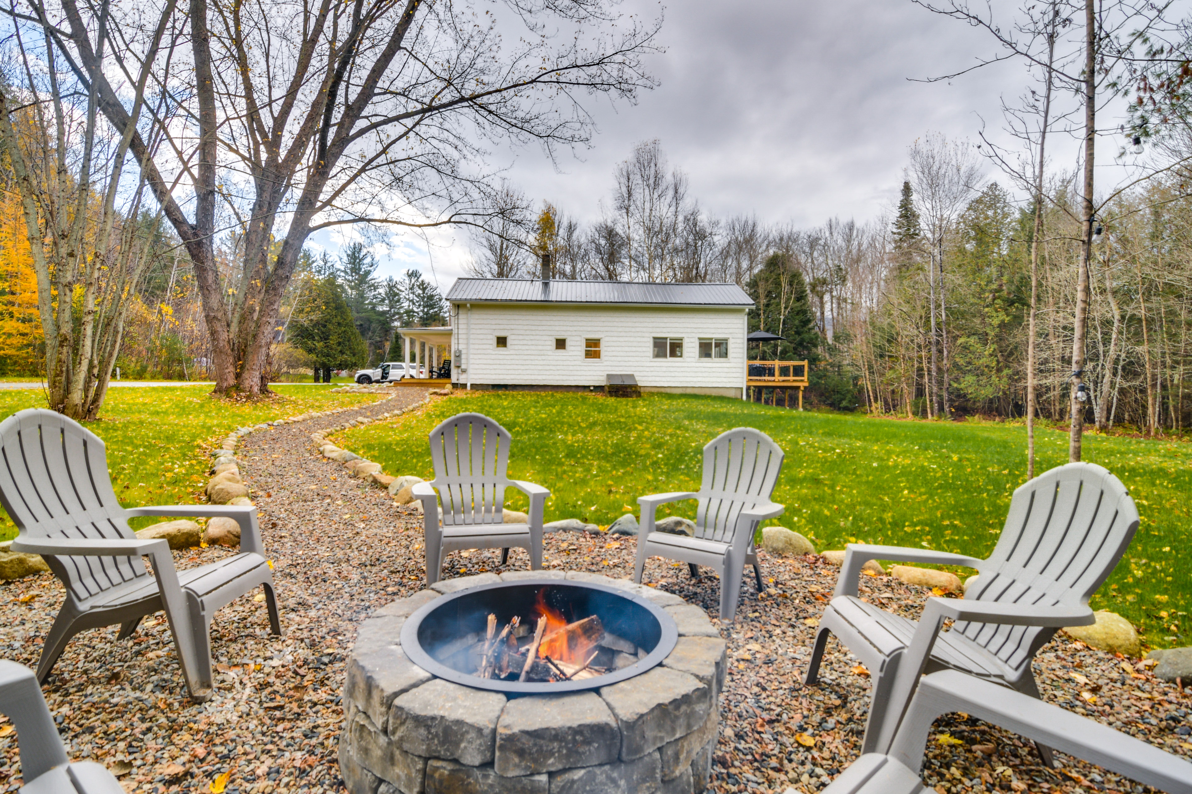 Property Image 2 - Modern Stark Home w/ Game Room, Grill & Fire Pit