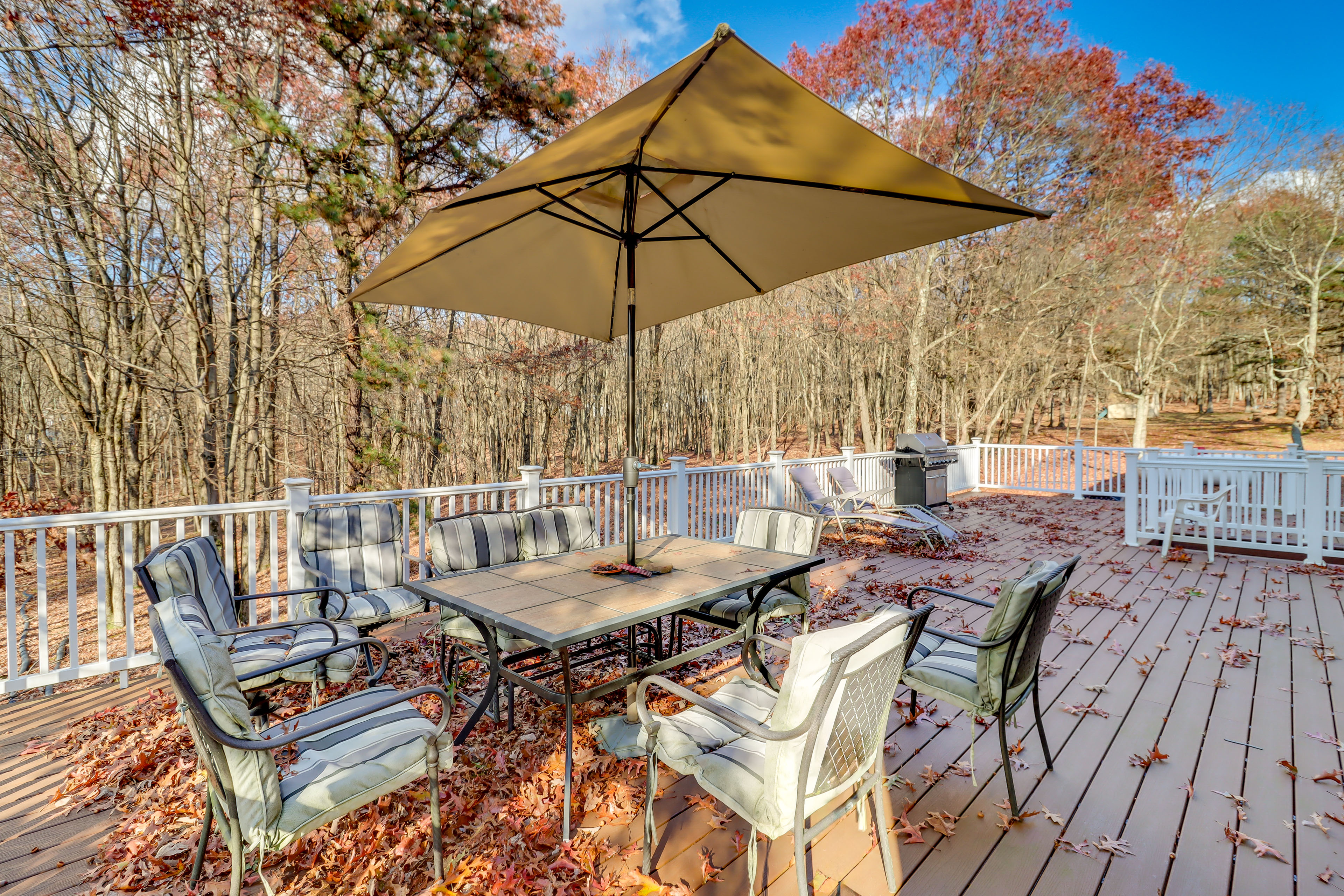 Property Image 2 - Spacious Poconos Winter Escape: Near Ski Slopes!