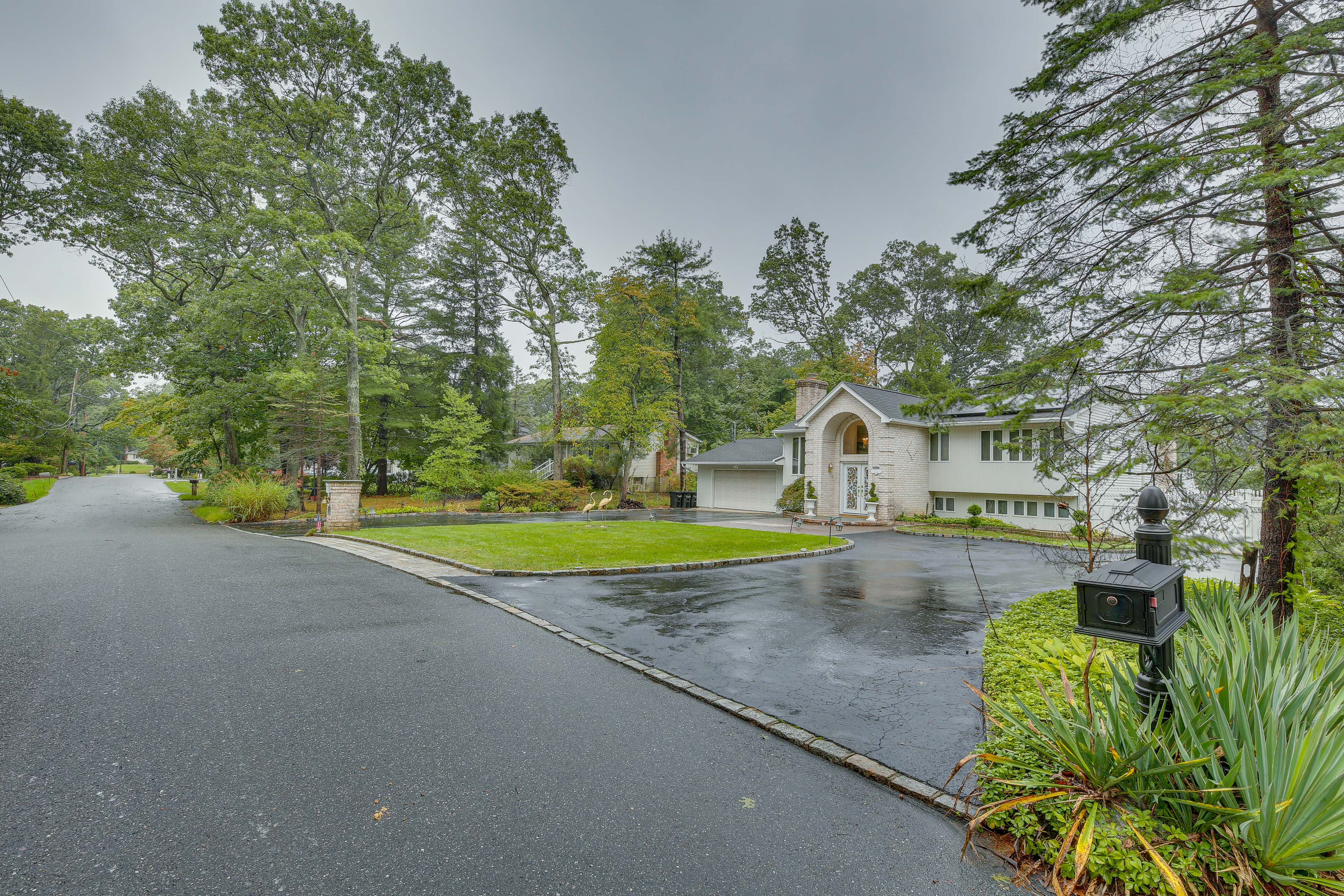 Property Image 2 - ’Dreams of Paradise’ Luxury Home w/ Pool!