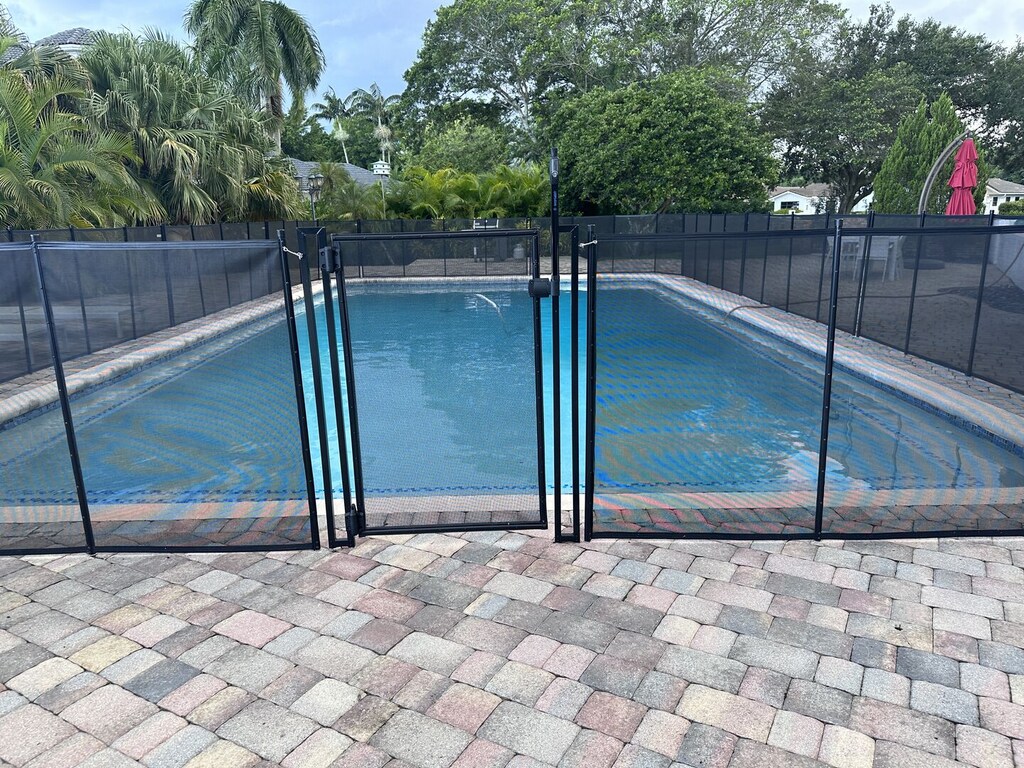 Pool has a safety fence for kids - fence must remain up at all times
