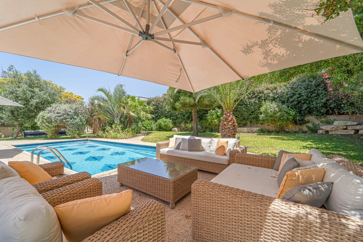 Property Image 2 - Luxury Villa, 5 BDR/Pool  In Caesarea
