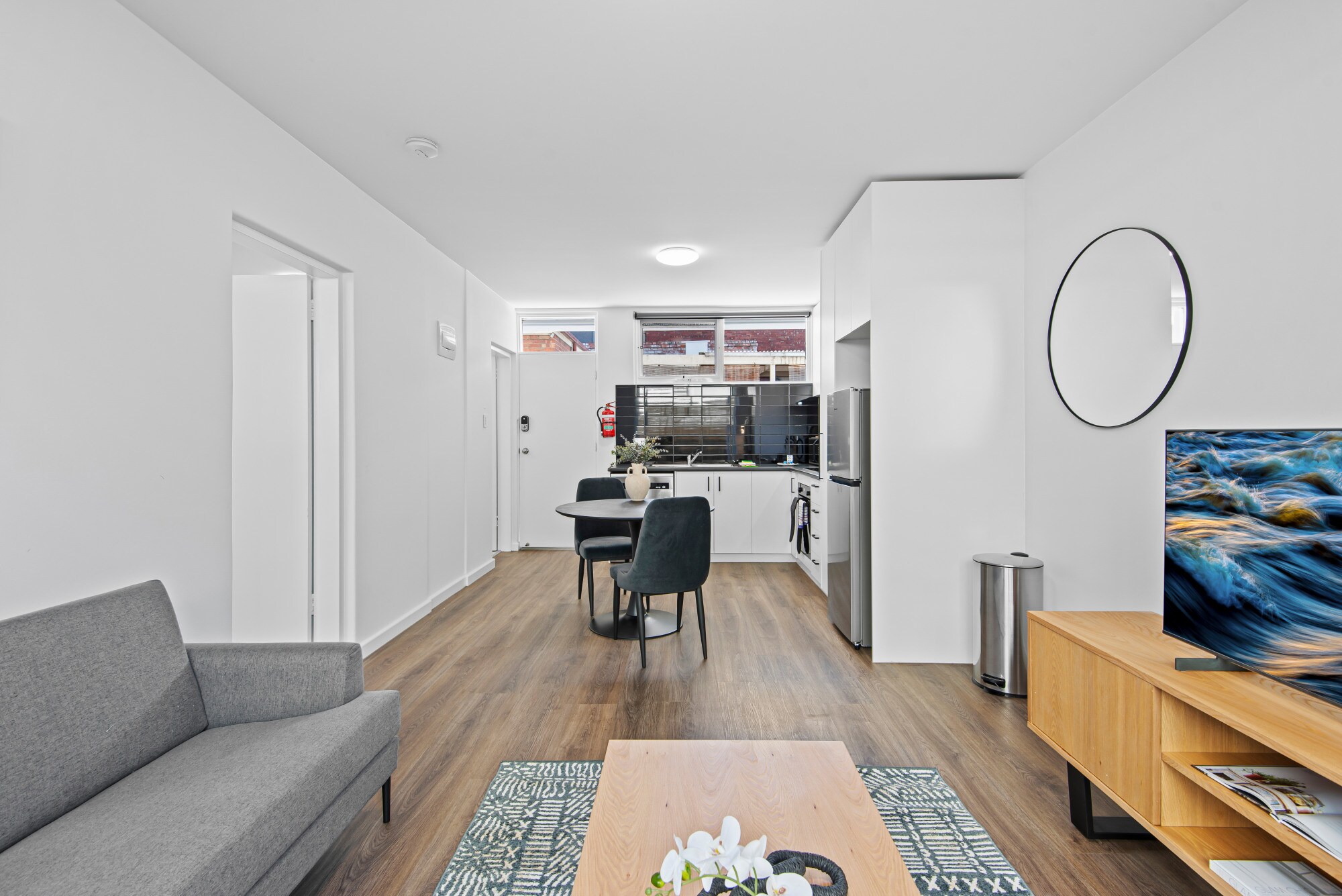 Spacious 1Bed in Trendy St Kilda with Parking Home Rental in St Kilda