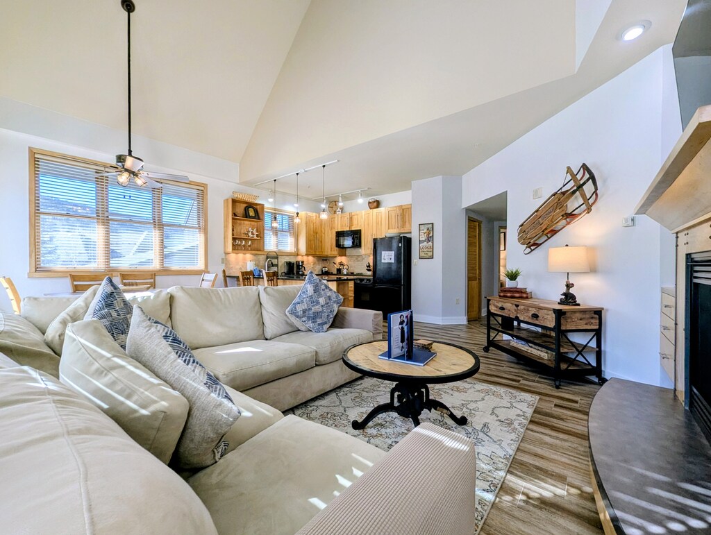 Top floor River Run condo with vaulted ceilings