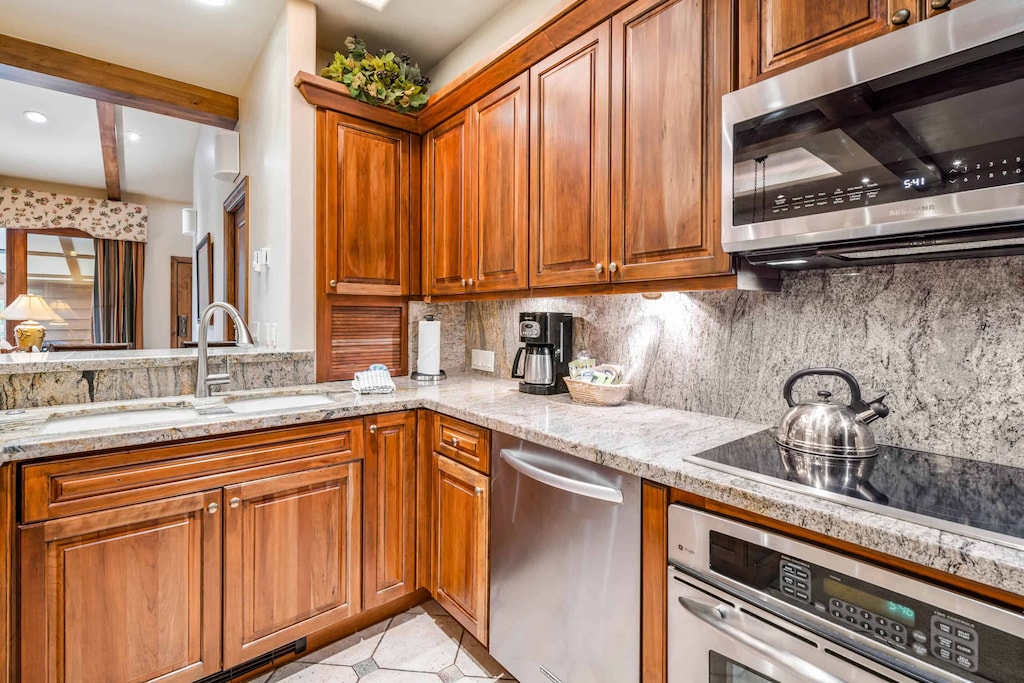 lodgeatlionshead-404-6474_53142831271_o