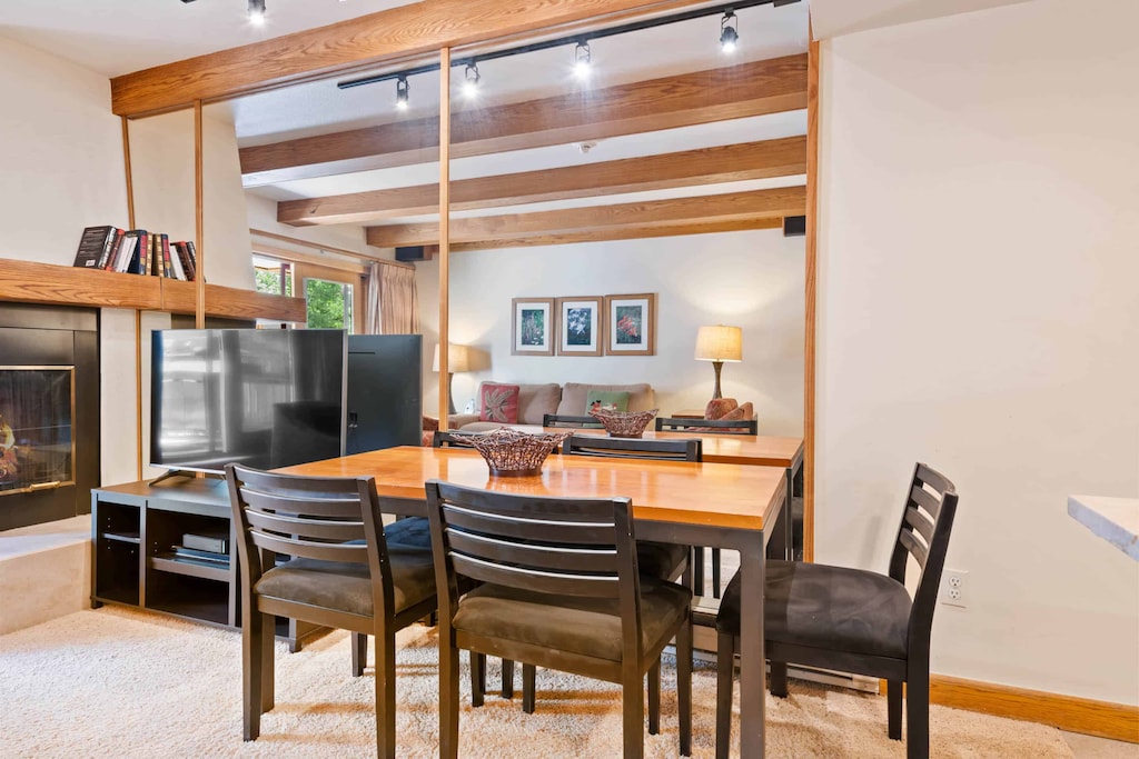 lodgeatlionshead-270-0790_53100379413_o