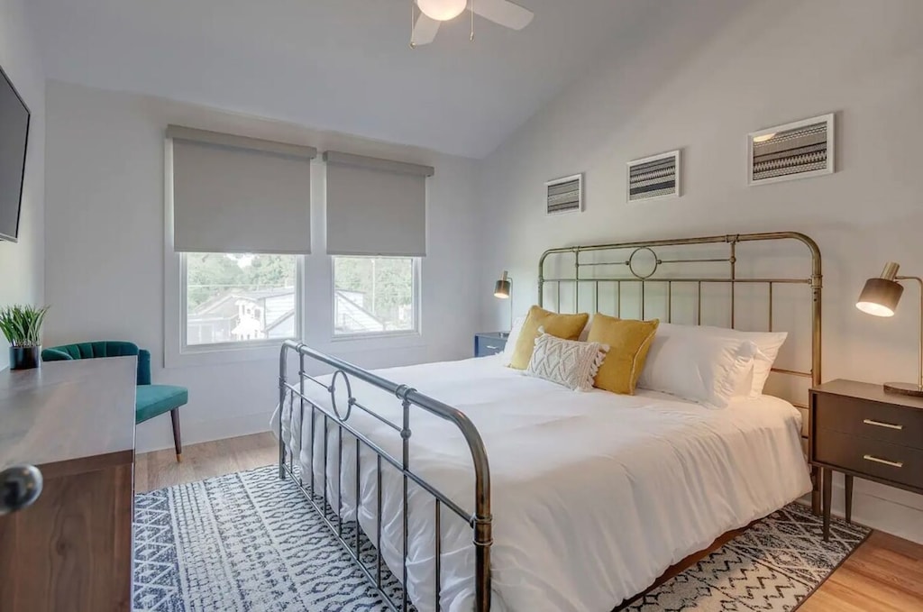 The Mansfield can comfortably host up to 10 guests with plenty of room for everyone to spread out!