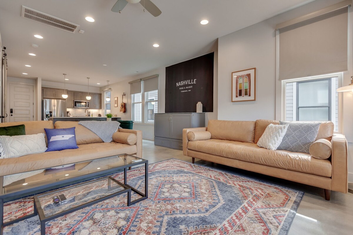 Our open floor plans in each home makes it easy to entertain!  There is also a murphy bed for those larger groups!