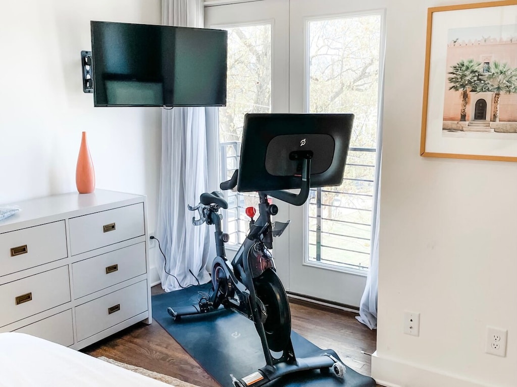 Don’t forget your biking gear! An onsite Peloton awaits to enhance your fitness routine!