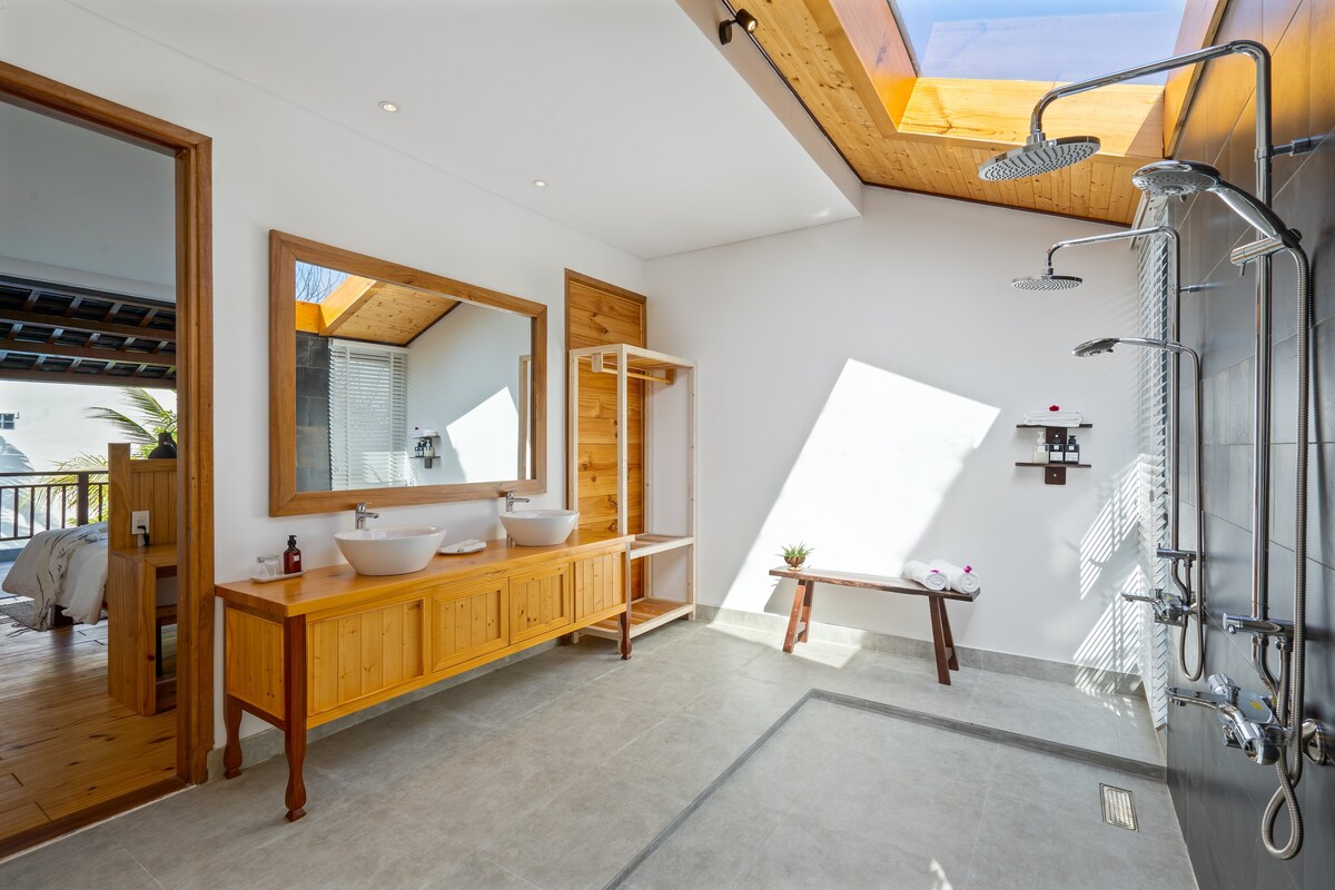 An Oasis 10min to Old Town | Vesta Nho Villa