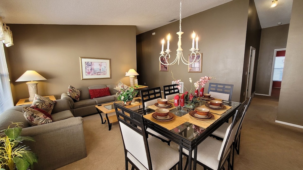 Front Living Room Picture 2