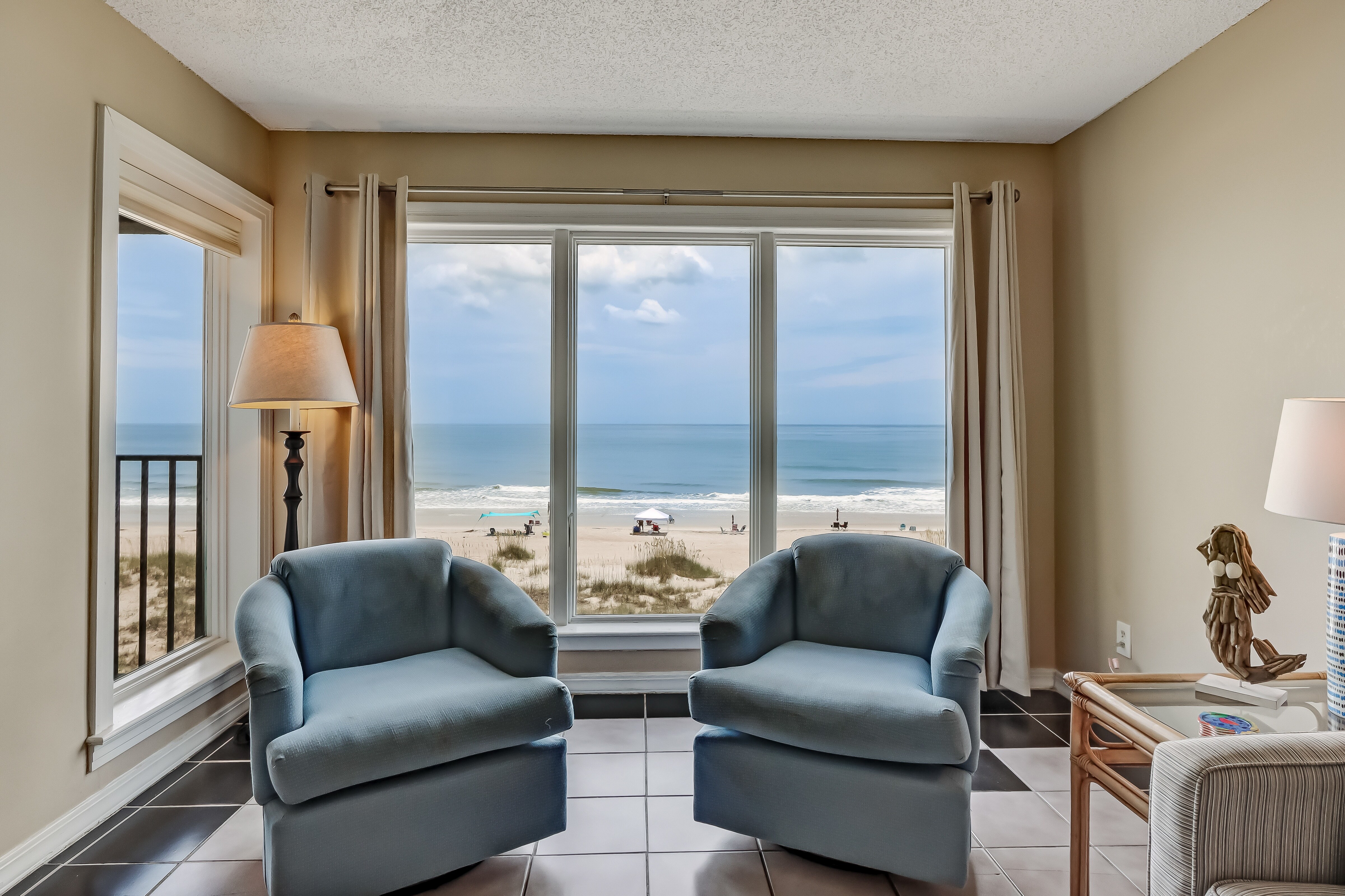 Property Image 1 - Tropical Condo with Spectacular Ocean Sunrises Views