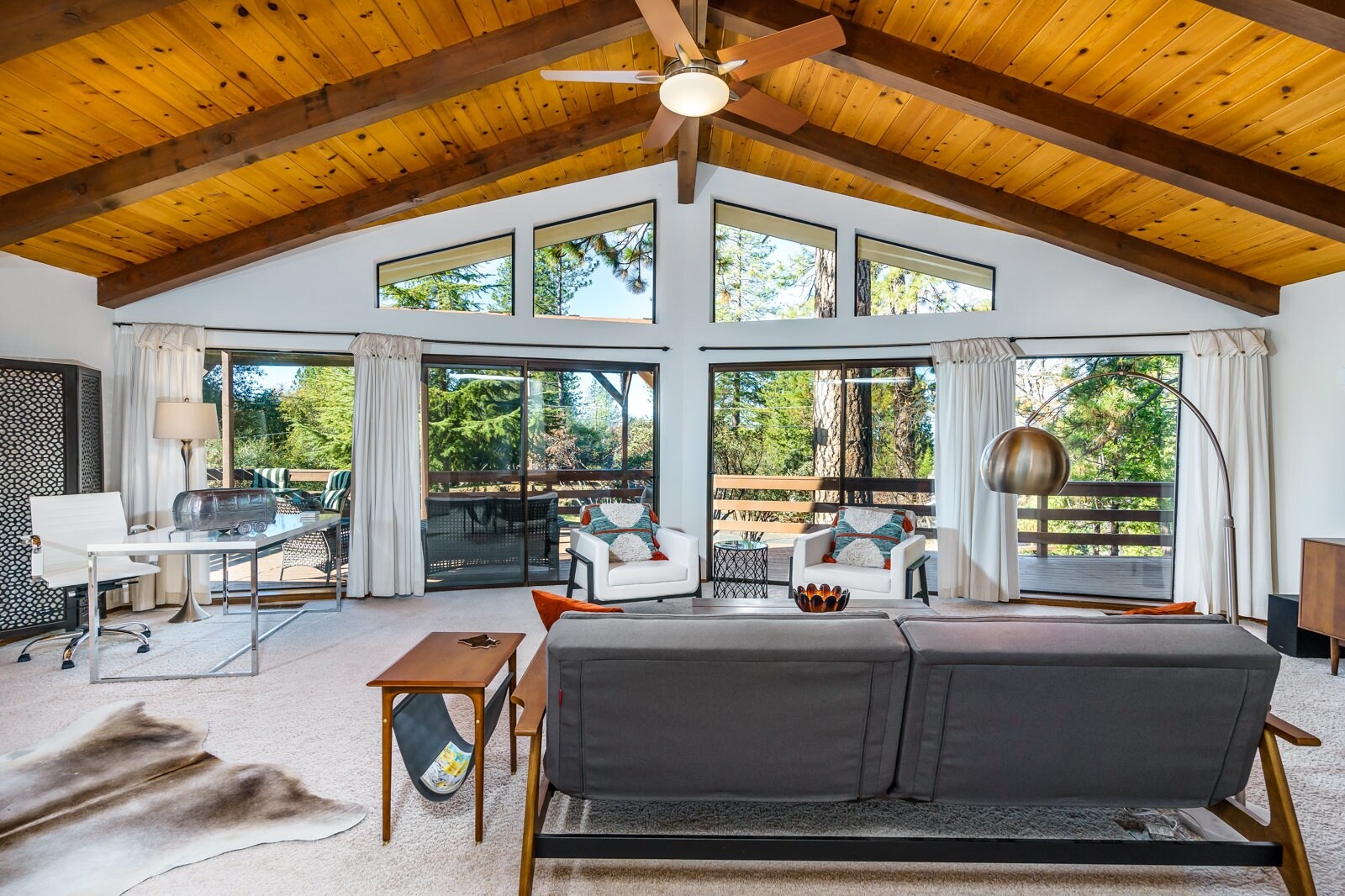 Living room. Pine Mountain Lake Vacation Rental "Sunset Dream". Unit 4 Lot 263.