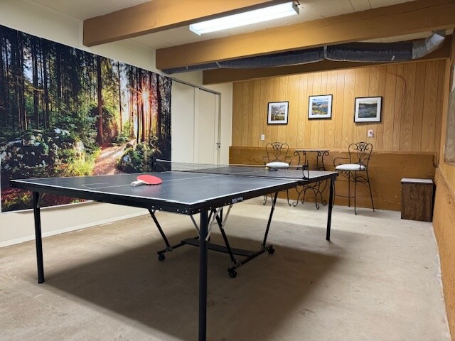 Ping Pong Table. Unit 1 Lot 300 - Pine Mountain Lake Vacation Rental "Cozy Cabin on the Cove."