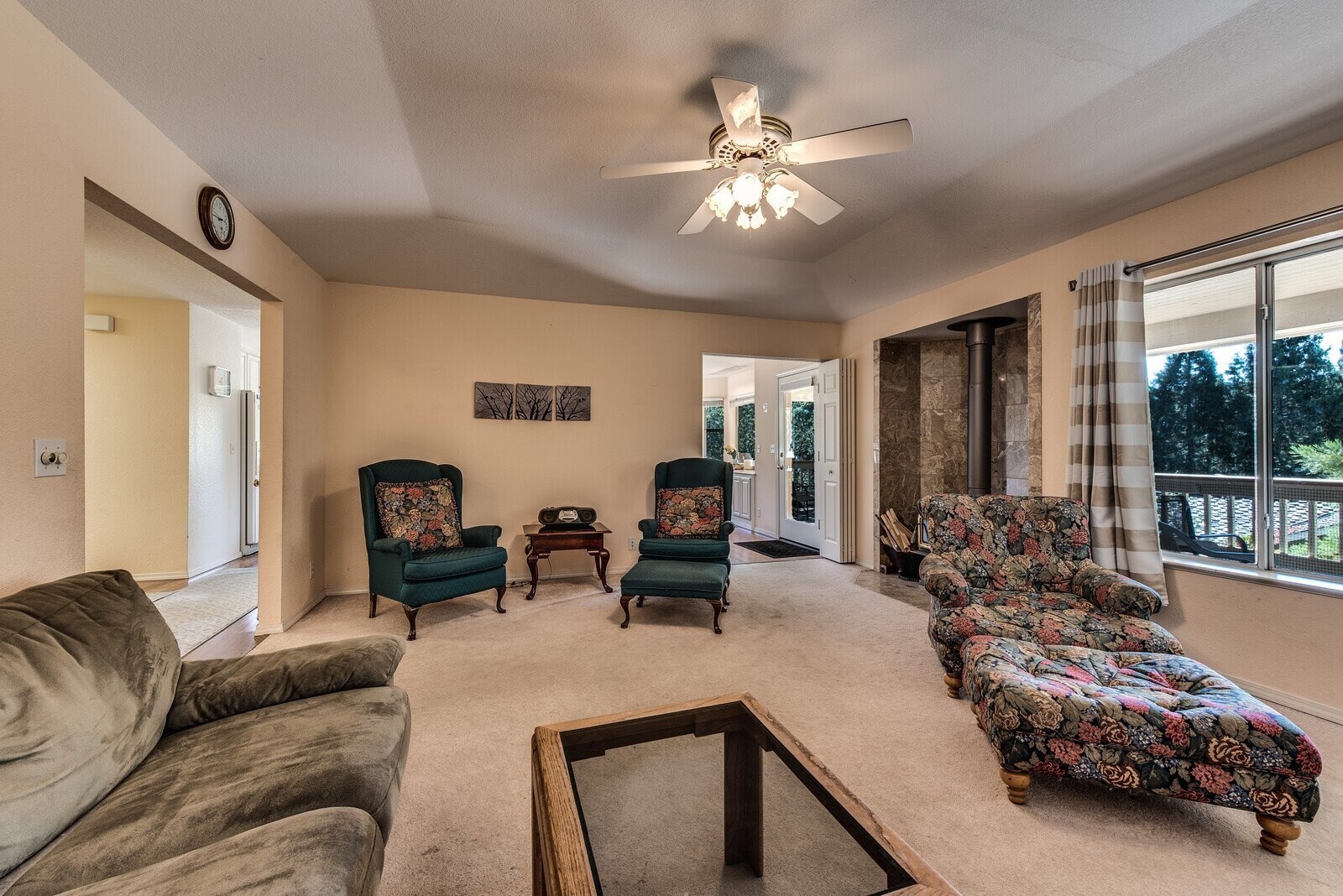 Living room, Unit 4 Lot 45 Vacation Rental (Casa Del Lago)