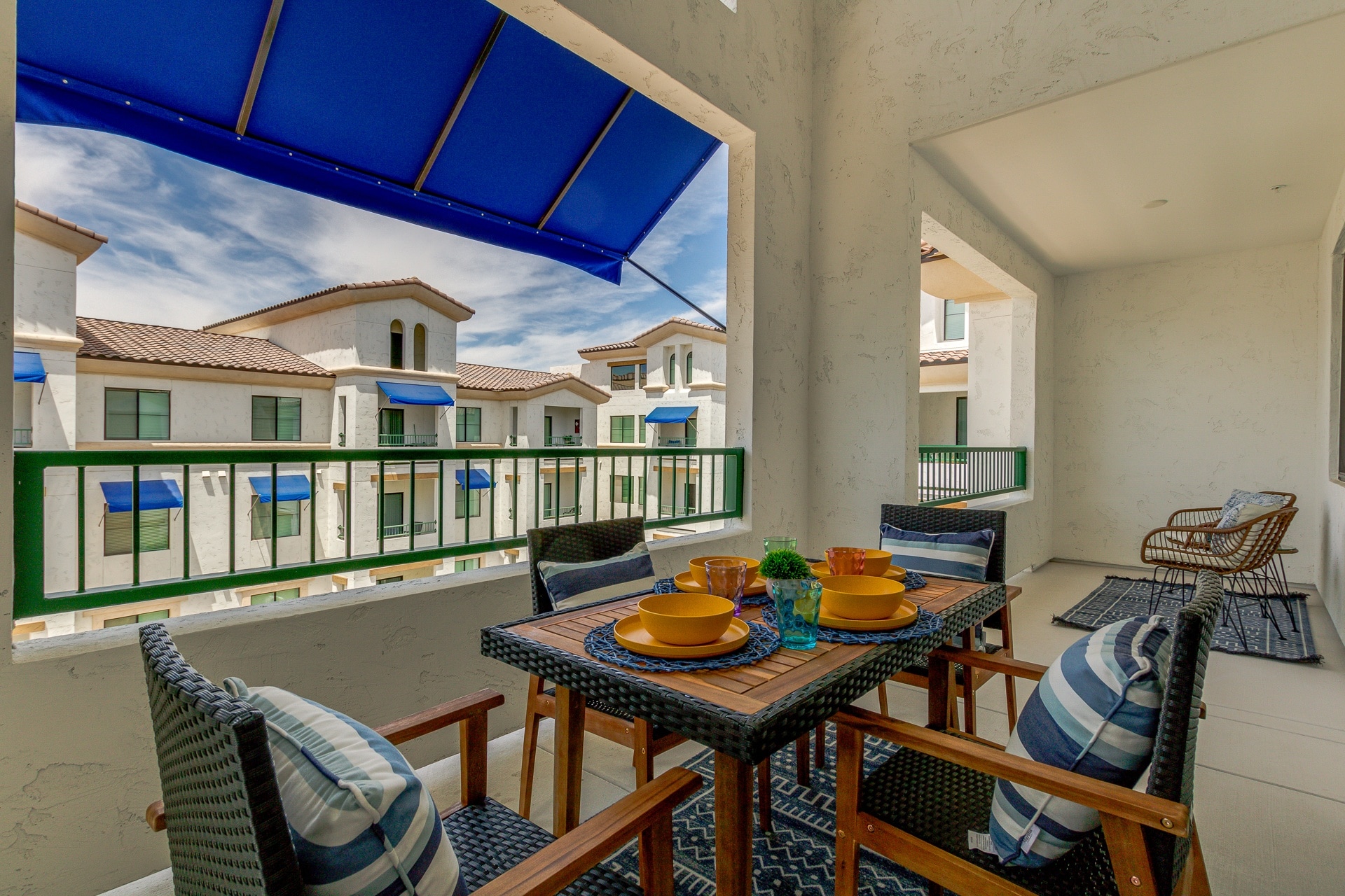 Penthouse BRAND NEW Cays at Ocotillo! Lots of Upgrades! 30 Night Minimum! Home Rental in Chandler