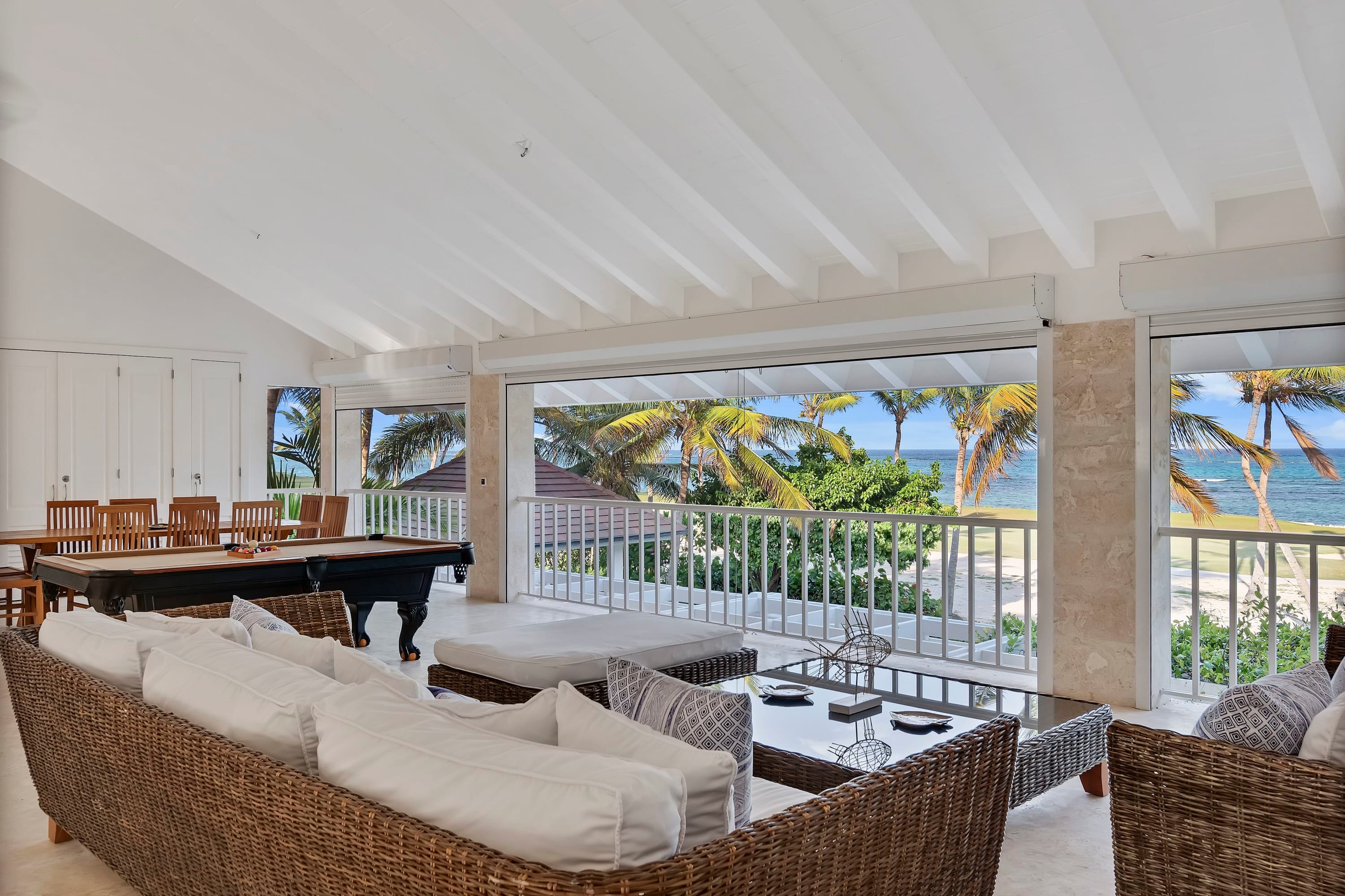 5BR Oceanfront Golf Estate w Pool + Private Chef