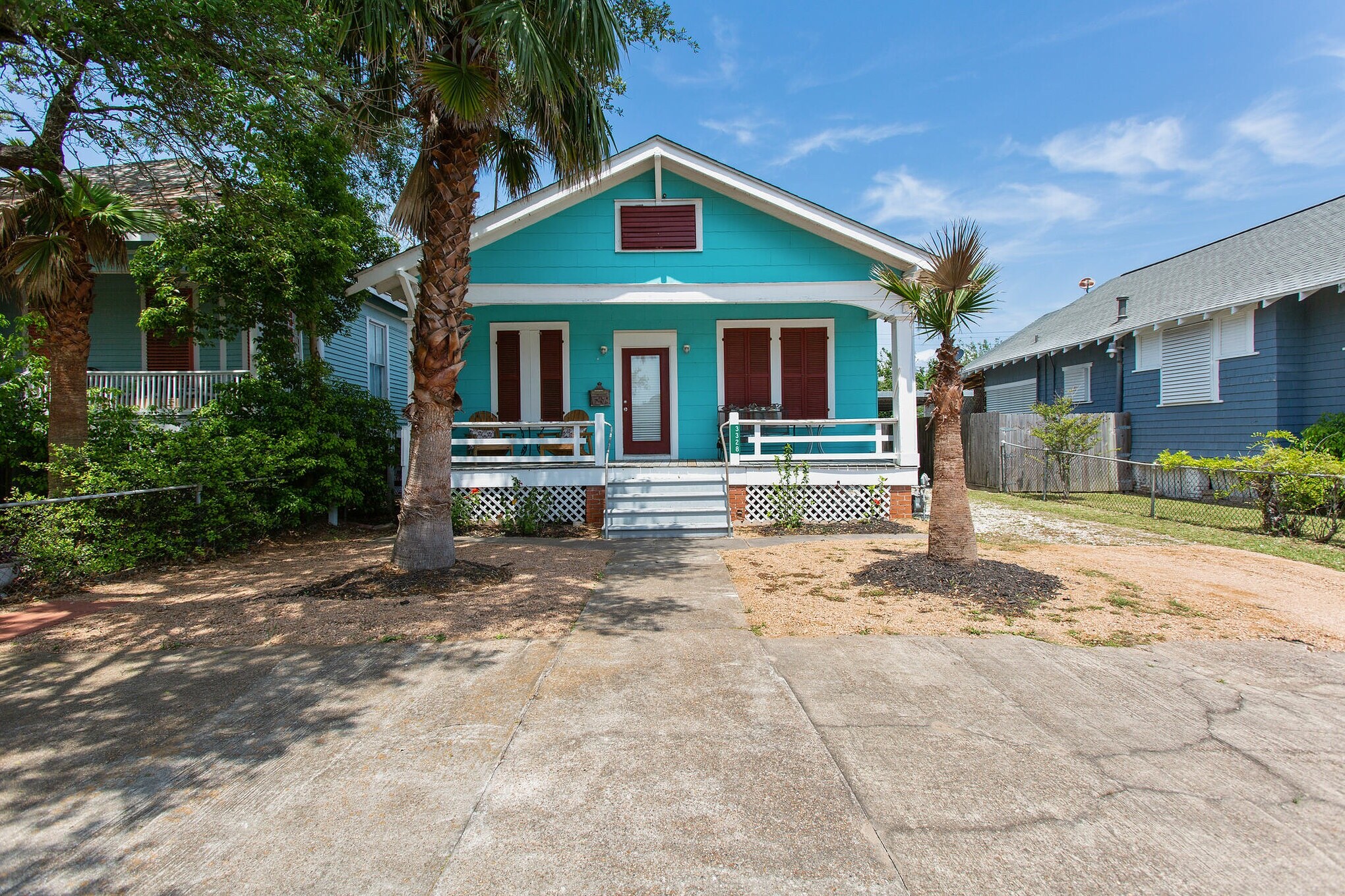 Property Image 1 - Sea Life - Just Blocks to Beach!