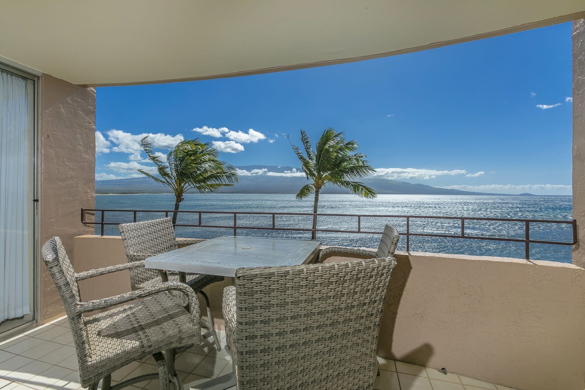 Enjoy dining on the lanai with the beautiful ocean view!