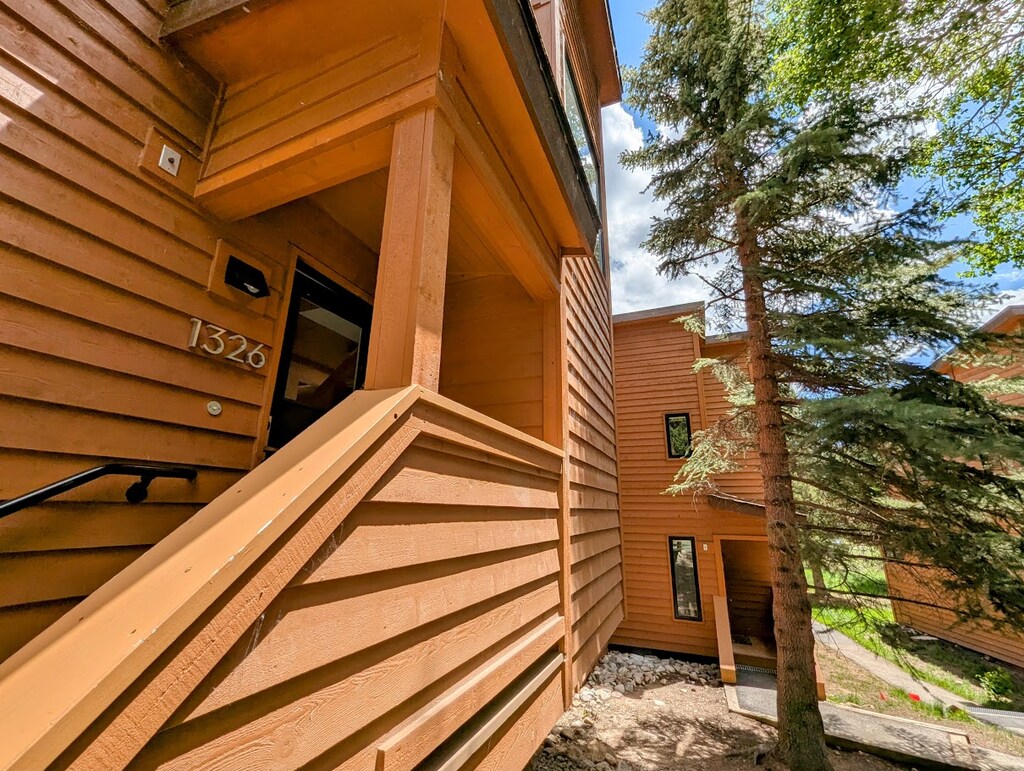 Private entrance #summer