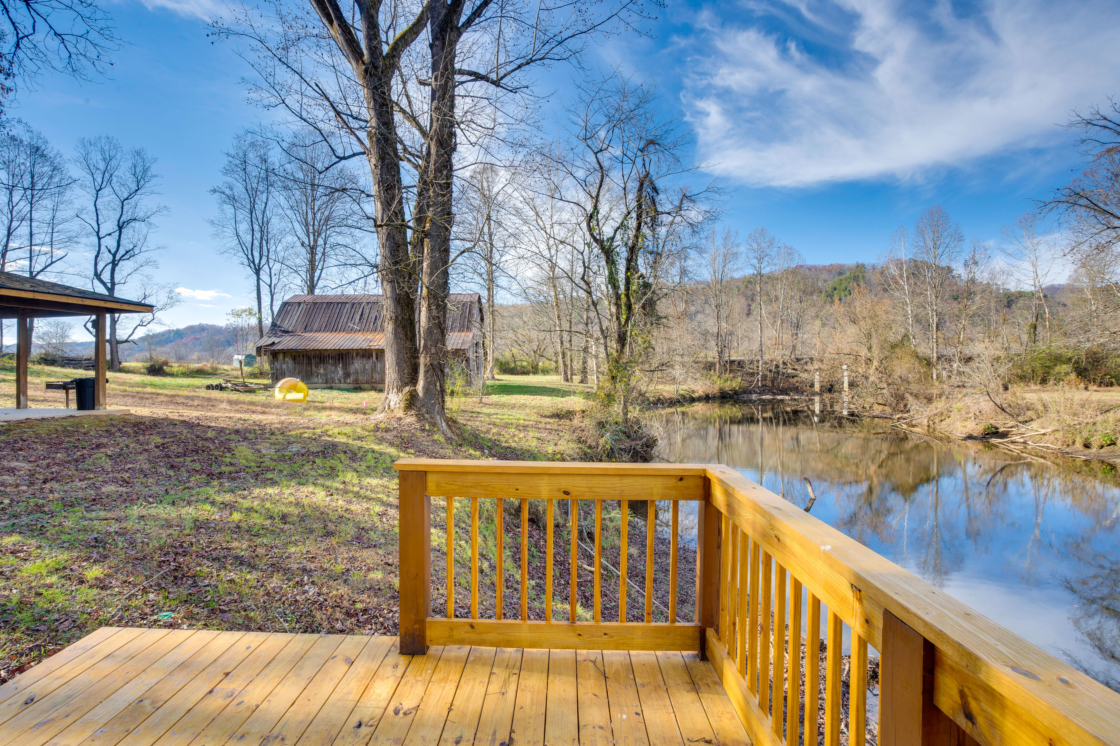 Property Image 2 - Marble Vacation Rental w/ Hot Tub & Fire Pit