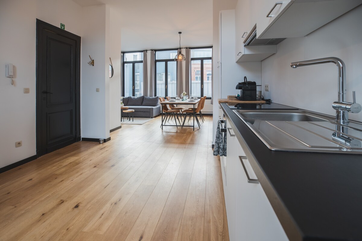 Property Image 2 - Spacious 6-Guest Antwerp Duplex