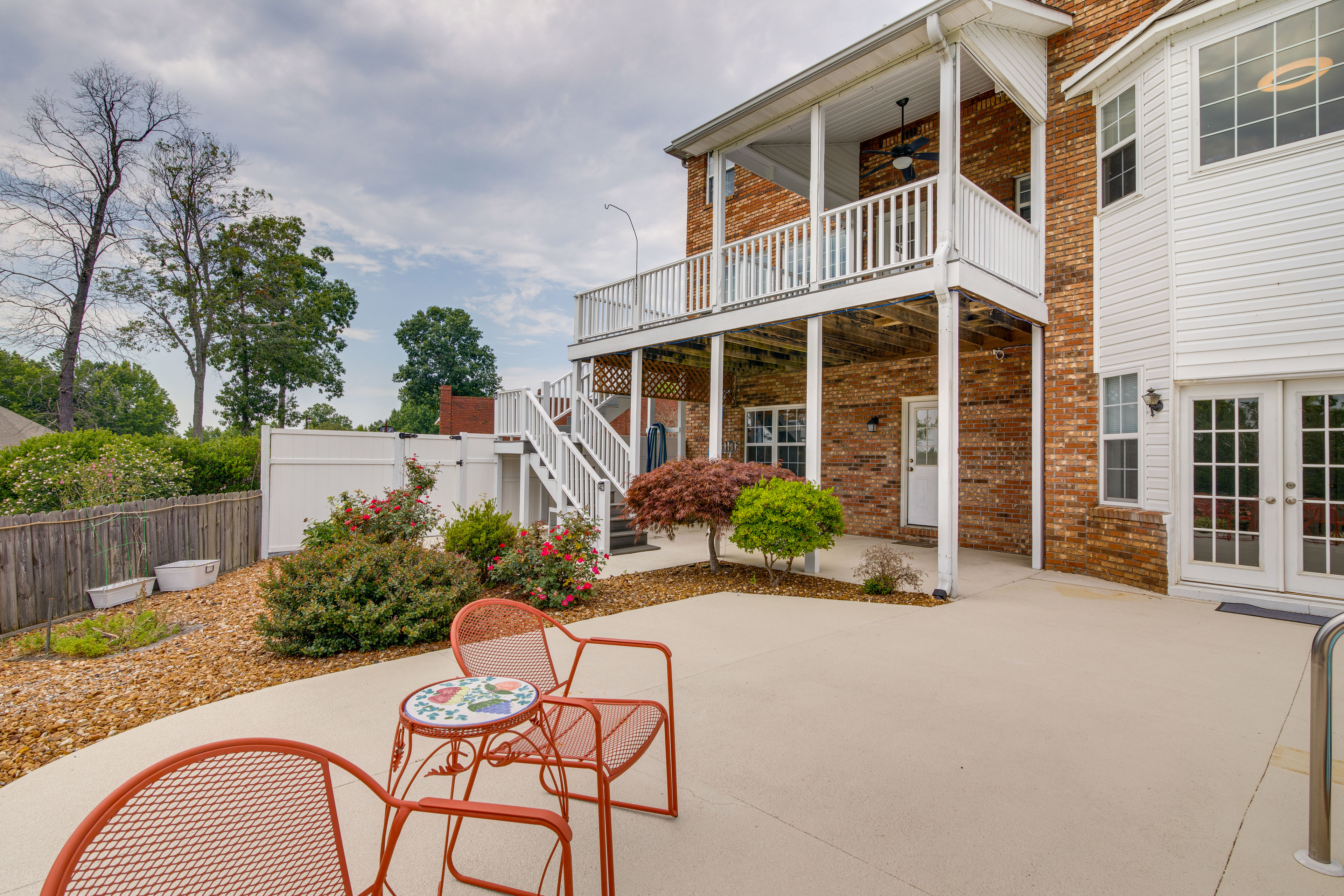 Property Image 1 - Tennessee Vacation Rental w/ Balcony!