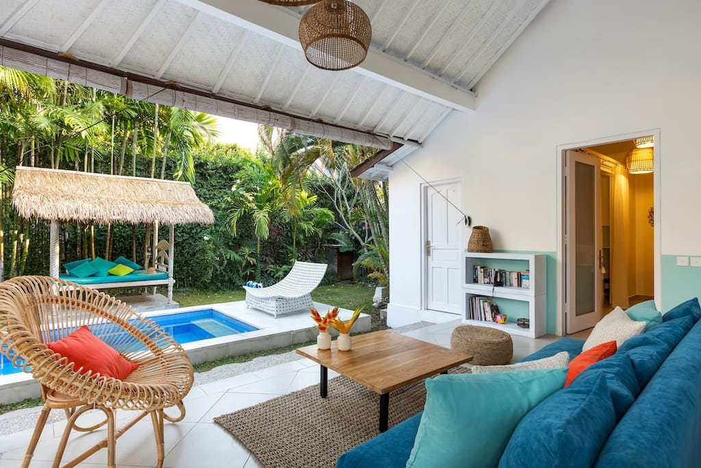 View of the small daybed in Gazebo style