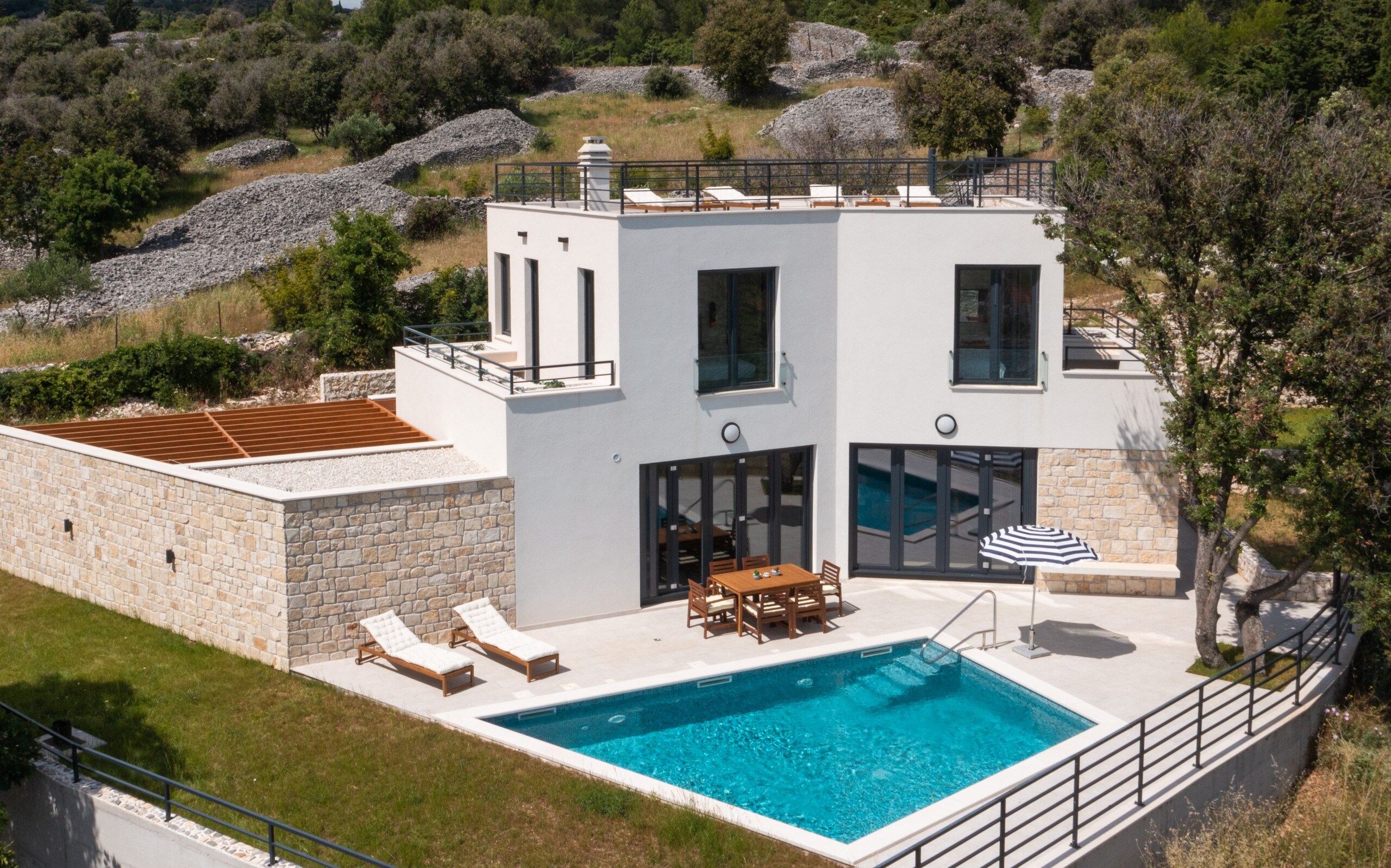 Property Image 1 - Holiday Home in Skrip with Private Pool and Spectacular View