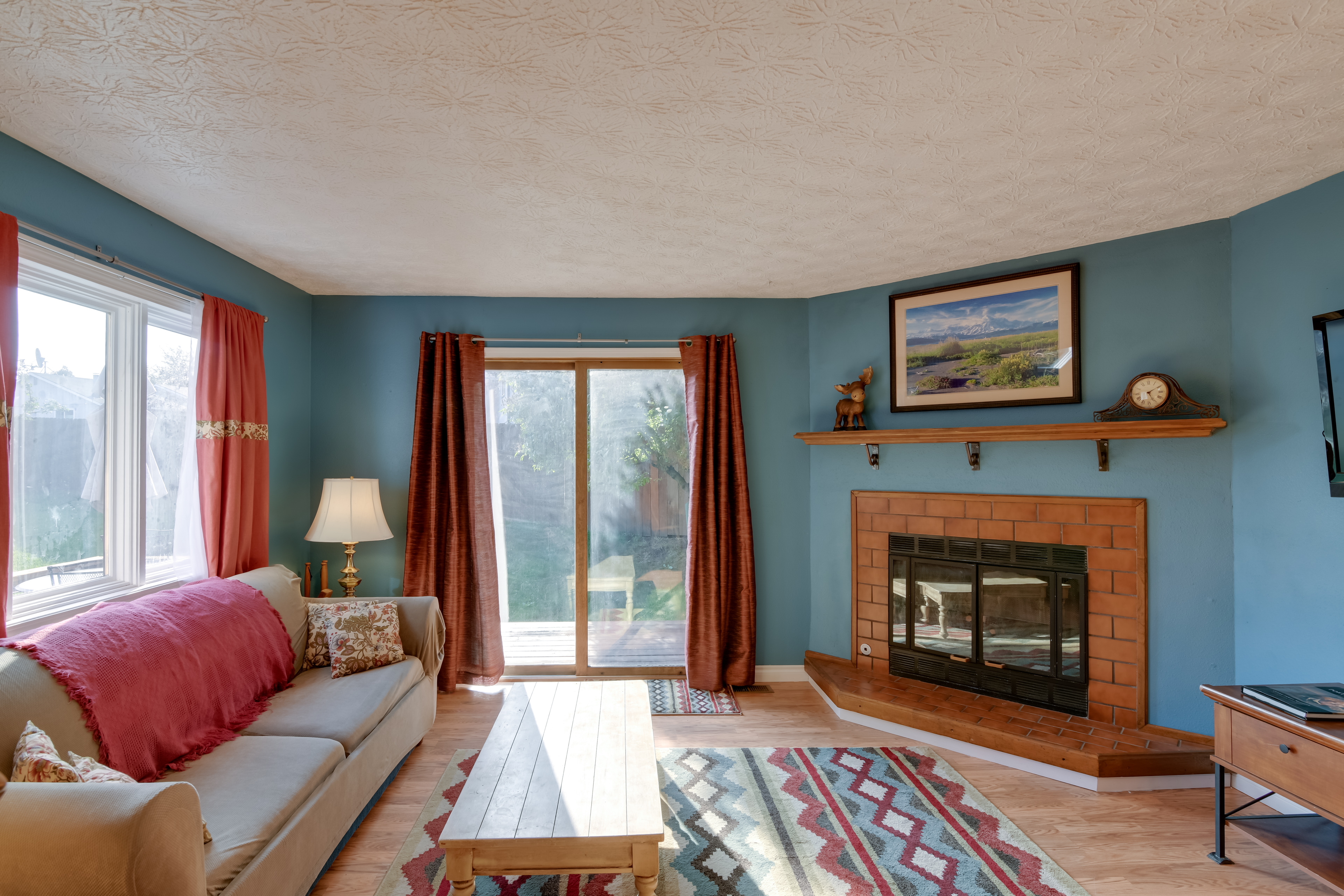 Charming Anchorage Home w/ Grill + Deck!