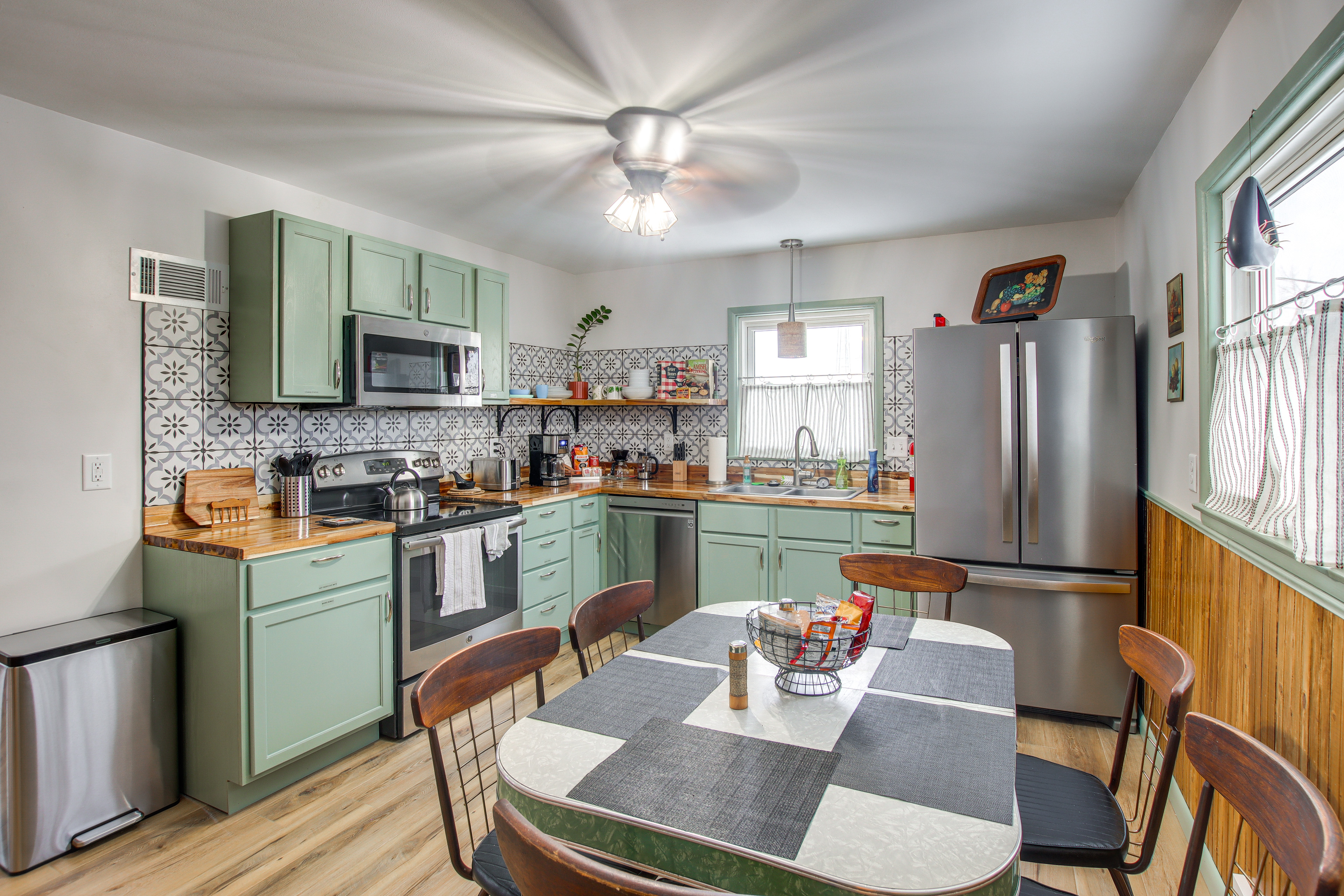 Pet-Friendly Hiawatha Retreat w/ Private Yard!