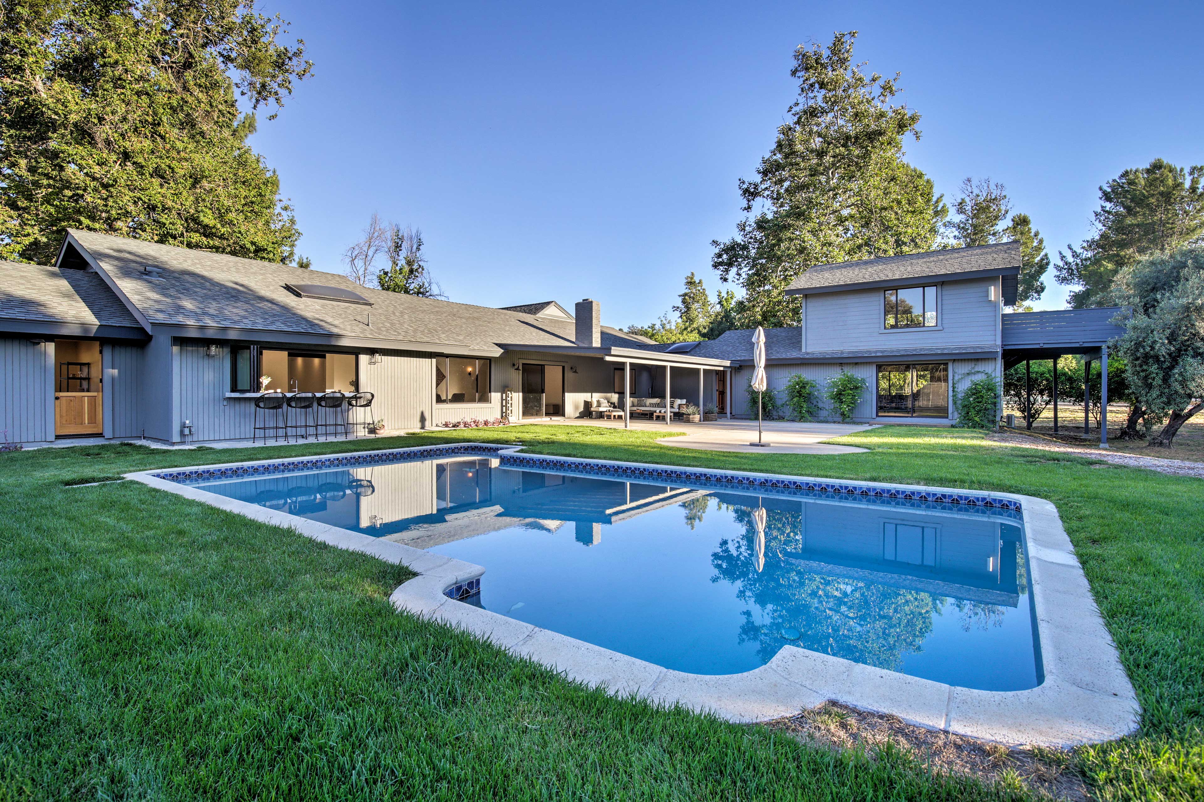 Property Image 1 - Family Retreat - Private Tennis Court & Game Room