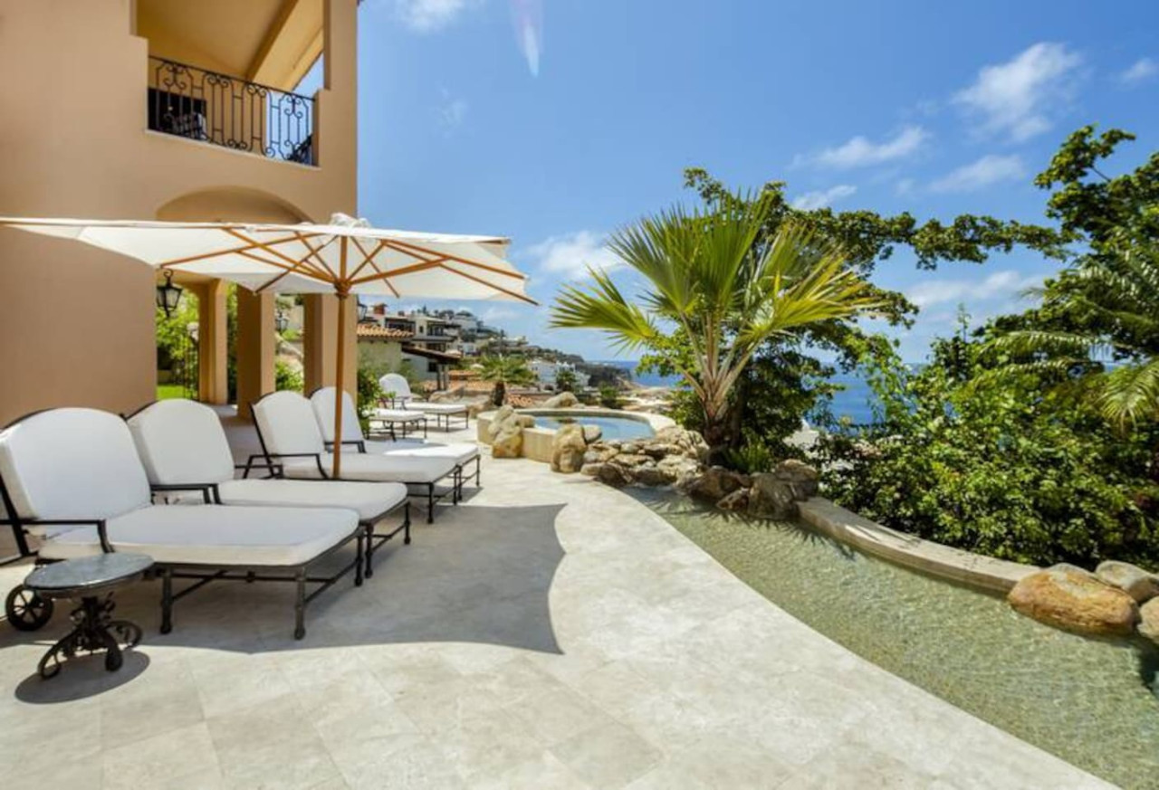 Property Image 2 - Magnificent 5BR Pedregal Villa Incredible Views