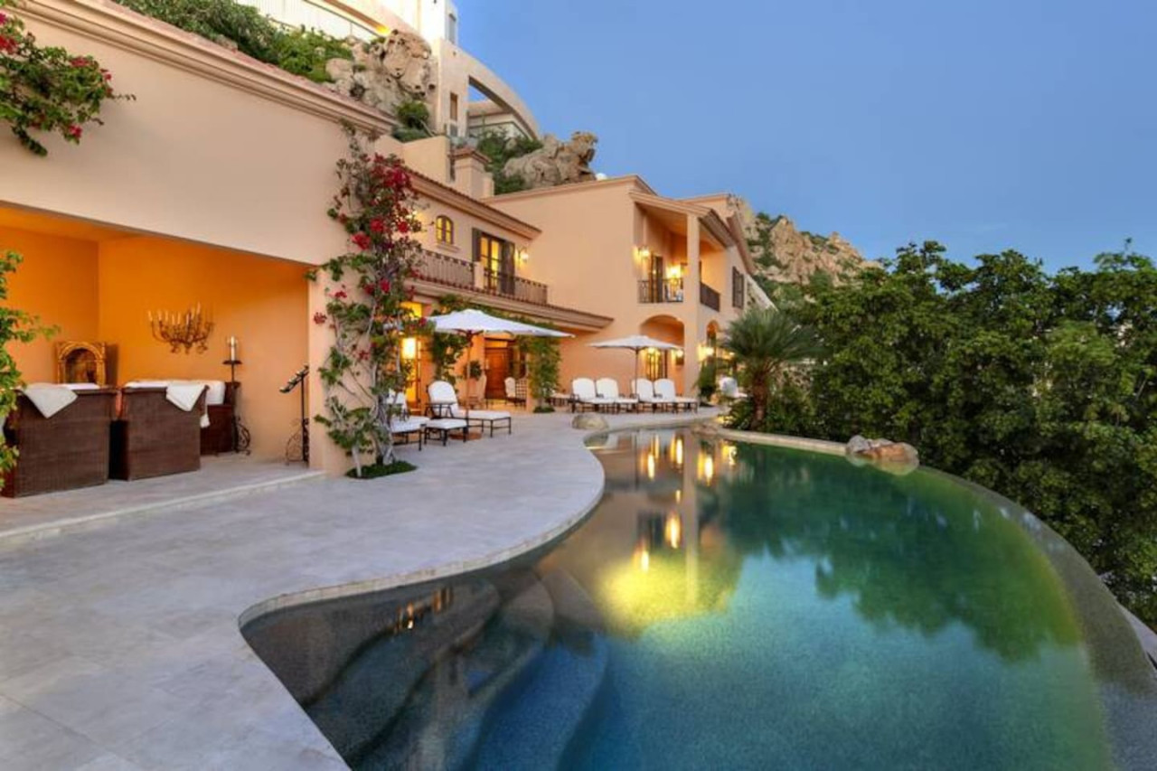 Magnificent 5BR Pedregal Villa Incredible Views - Home Rental in Cabo