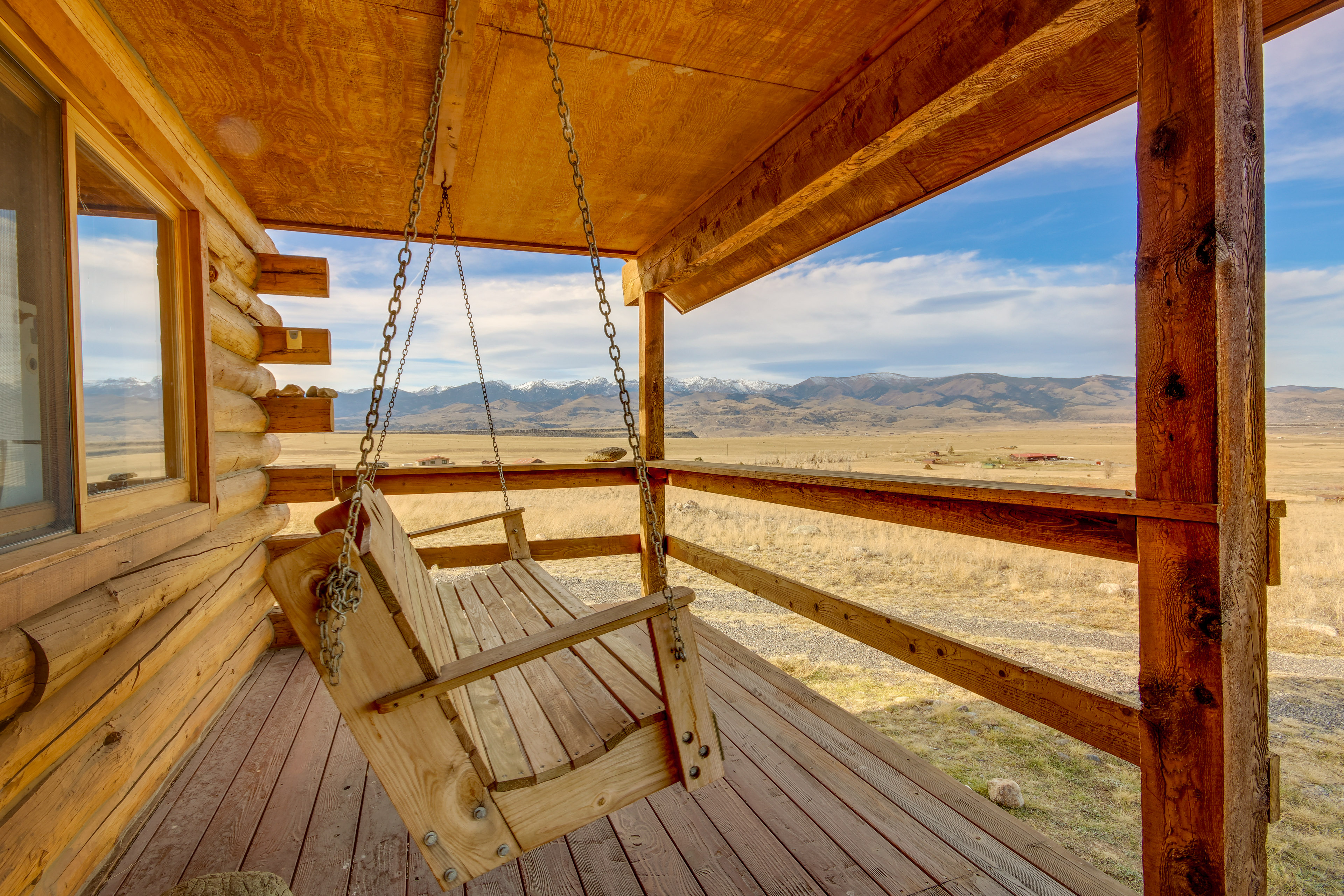 Property Image 2 - Yellowstone Lodge w/ Game Room & Panoramic Views