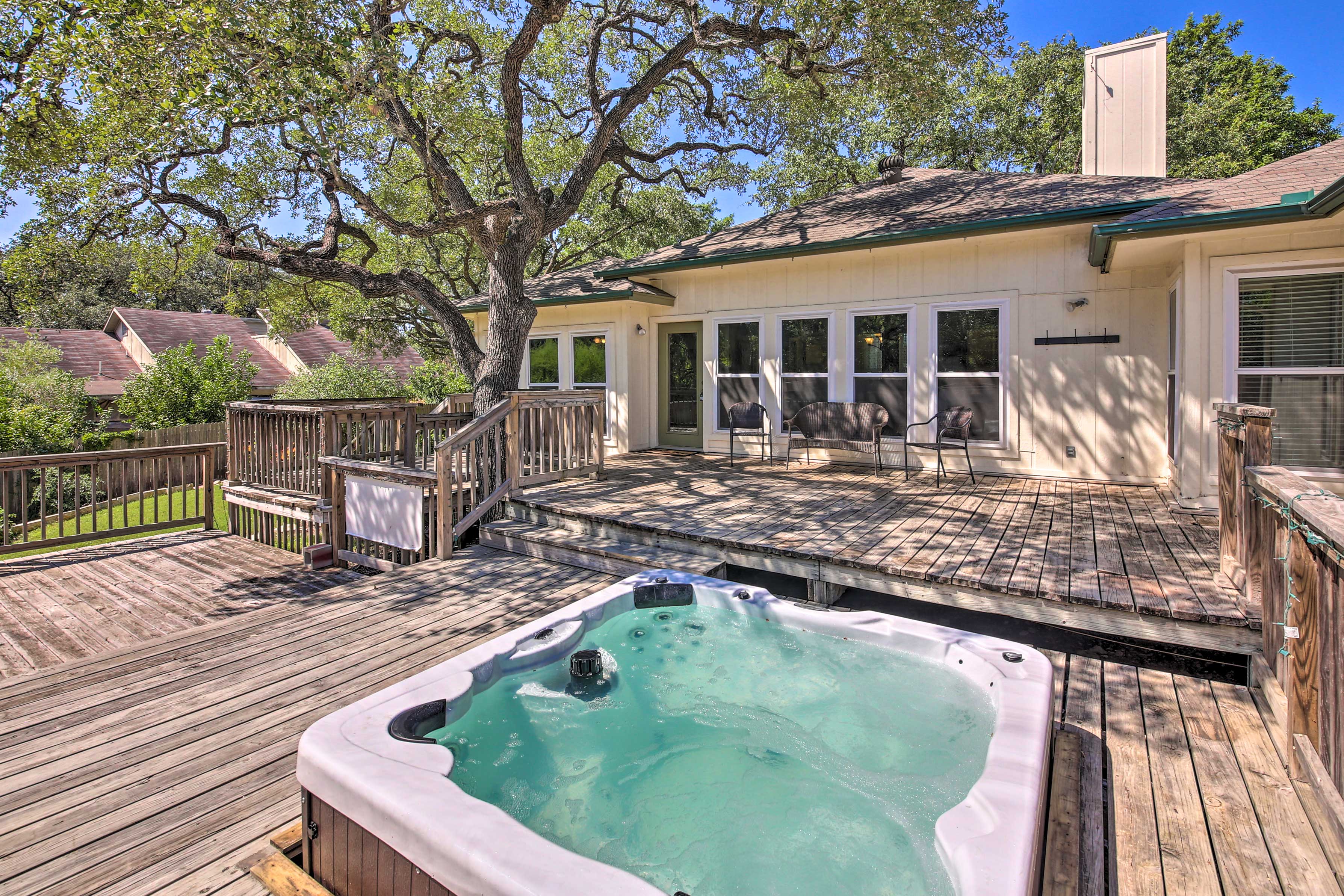 Property Image 2 - Family-Friendly San Antonio Home w/ Hot Tub & Deck