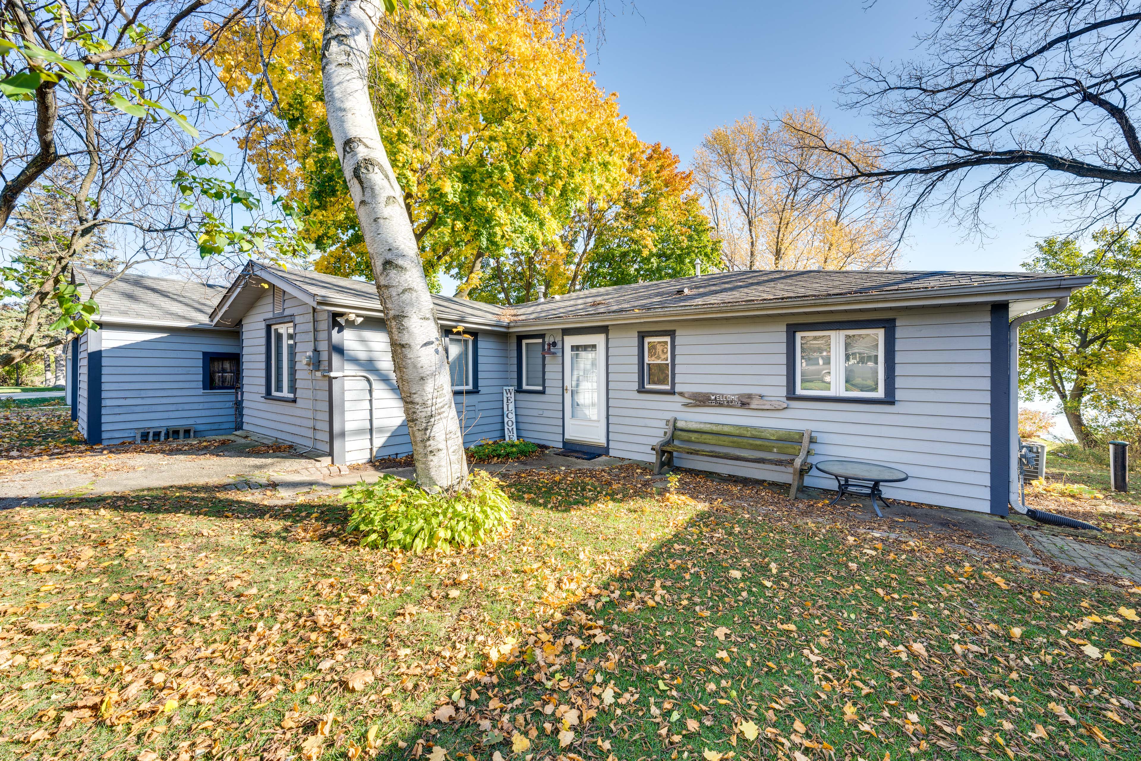 Property Image 2 - Lakefront Edgerton Cottage w/ Deck & Grill!