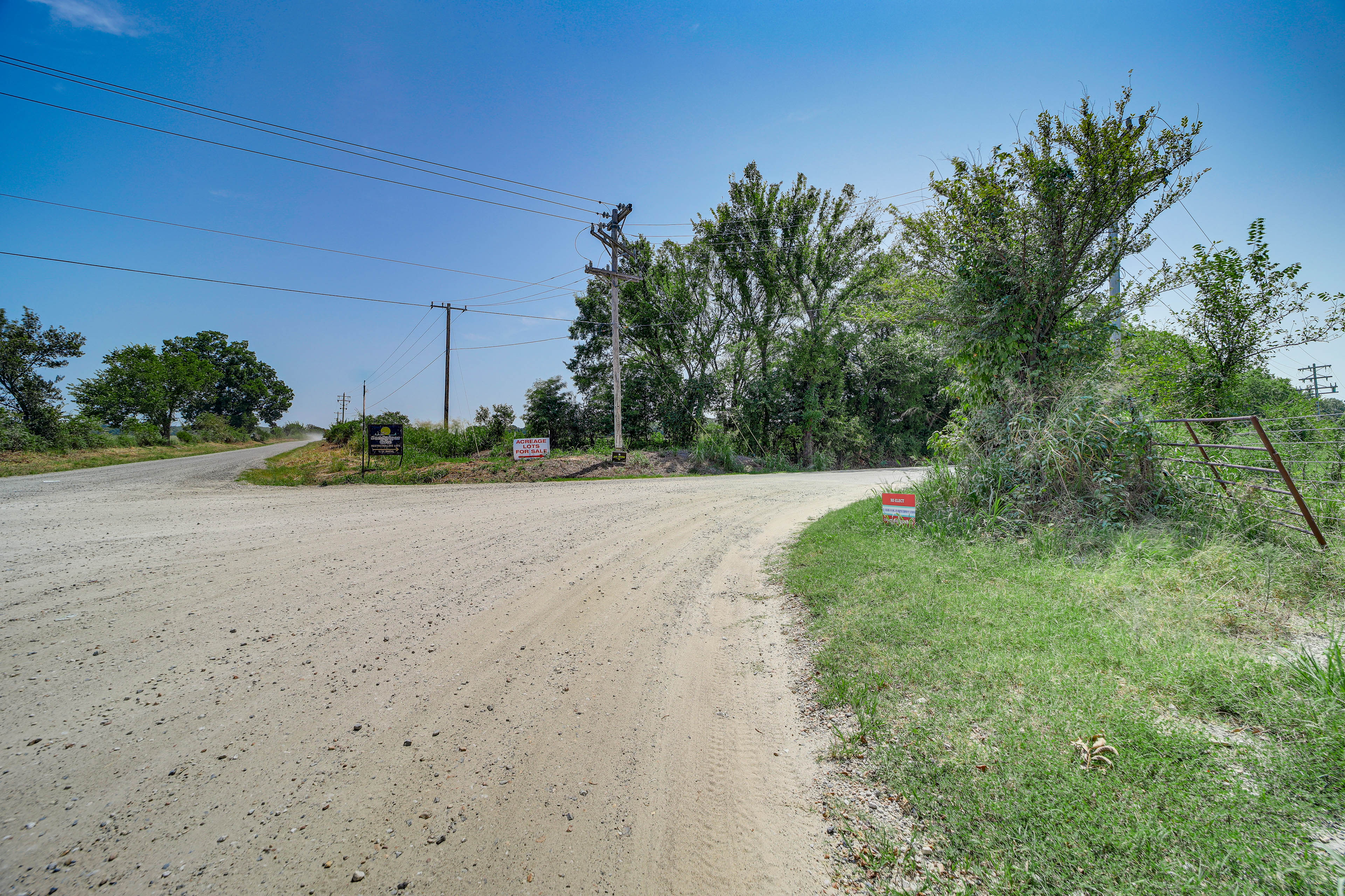 Property Image 1 - Lakefront Eufaula Escape w/ Dock + Private Beach!