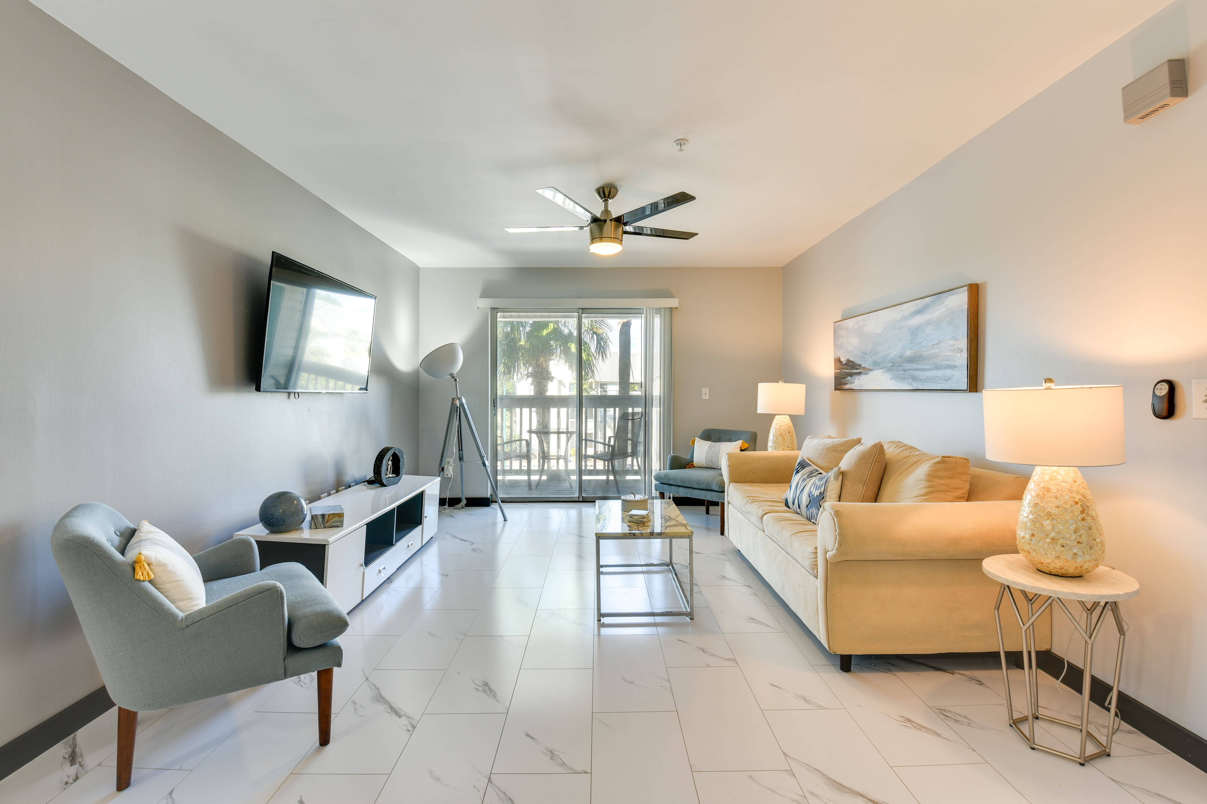 Property Image 1 - Walk to Golf Course & Beach: Modern Destin Condo