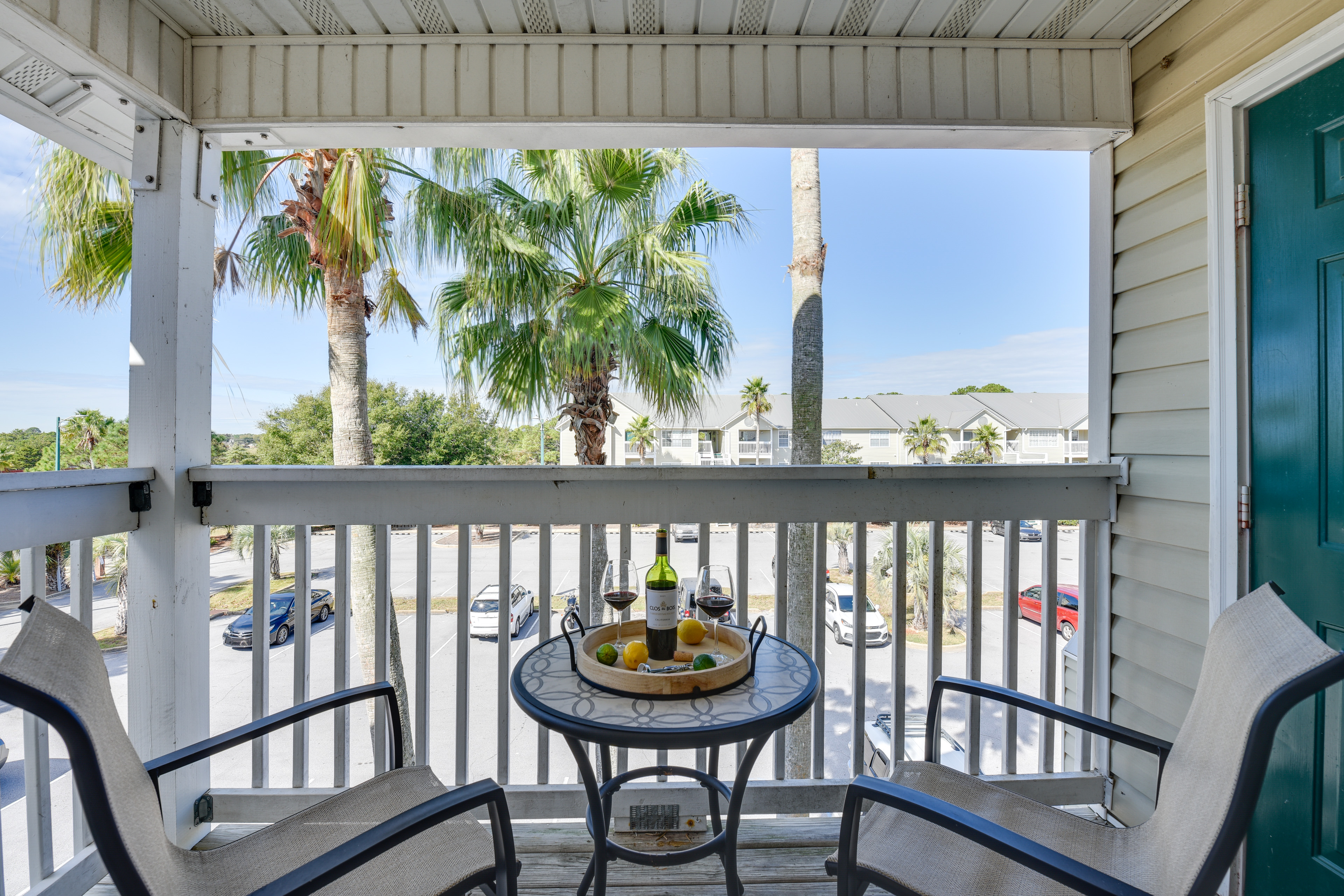 Property Image 2 - Walk to Golf Course & Beach: Modern Destin Condo