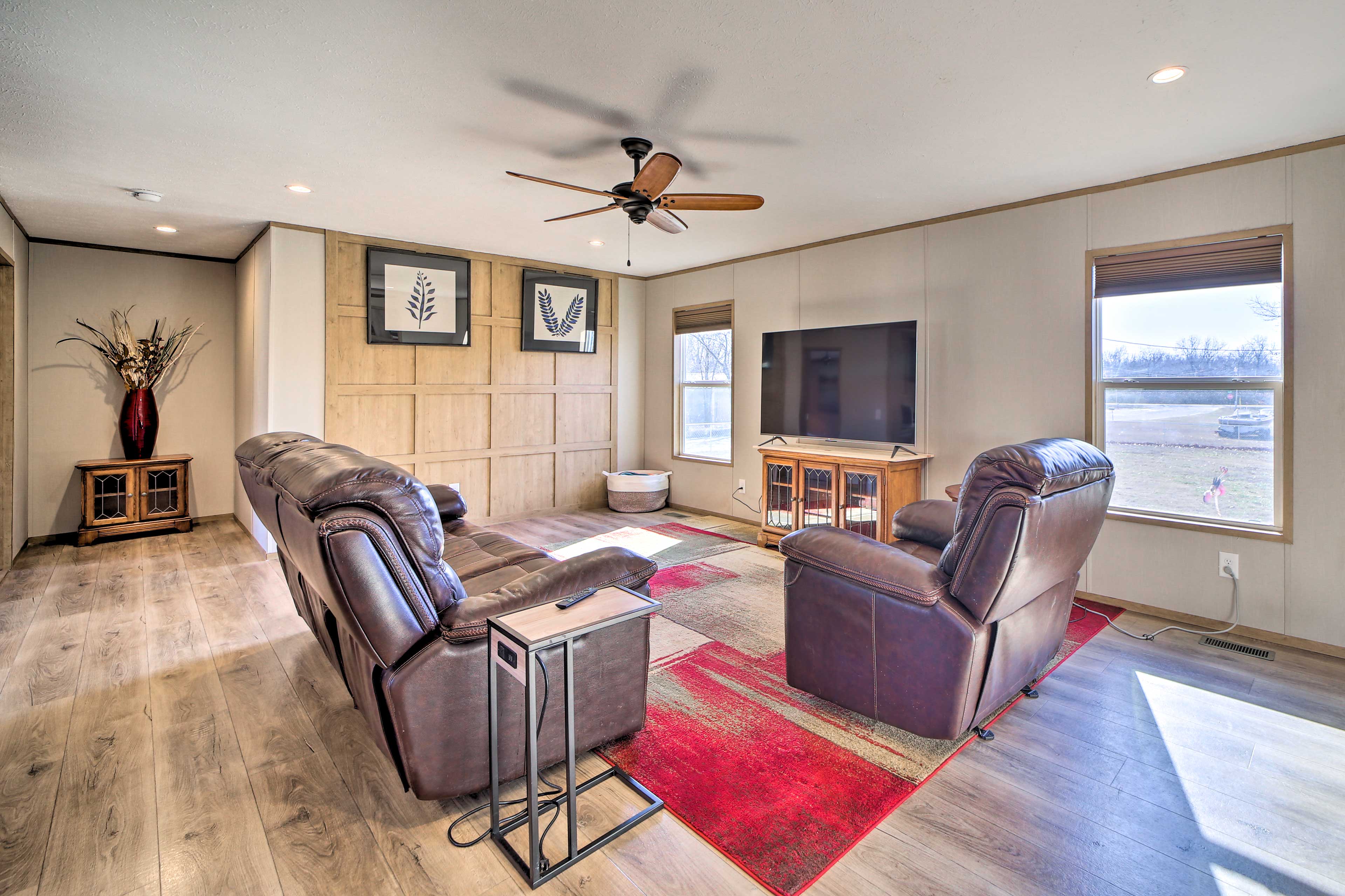 Close to Marinas: Bernice Home w/ Large Yard