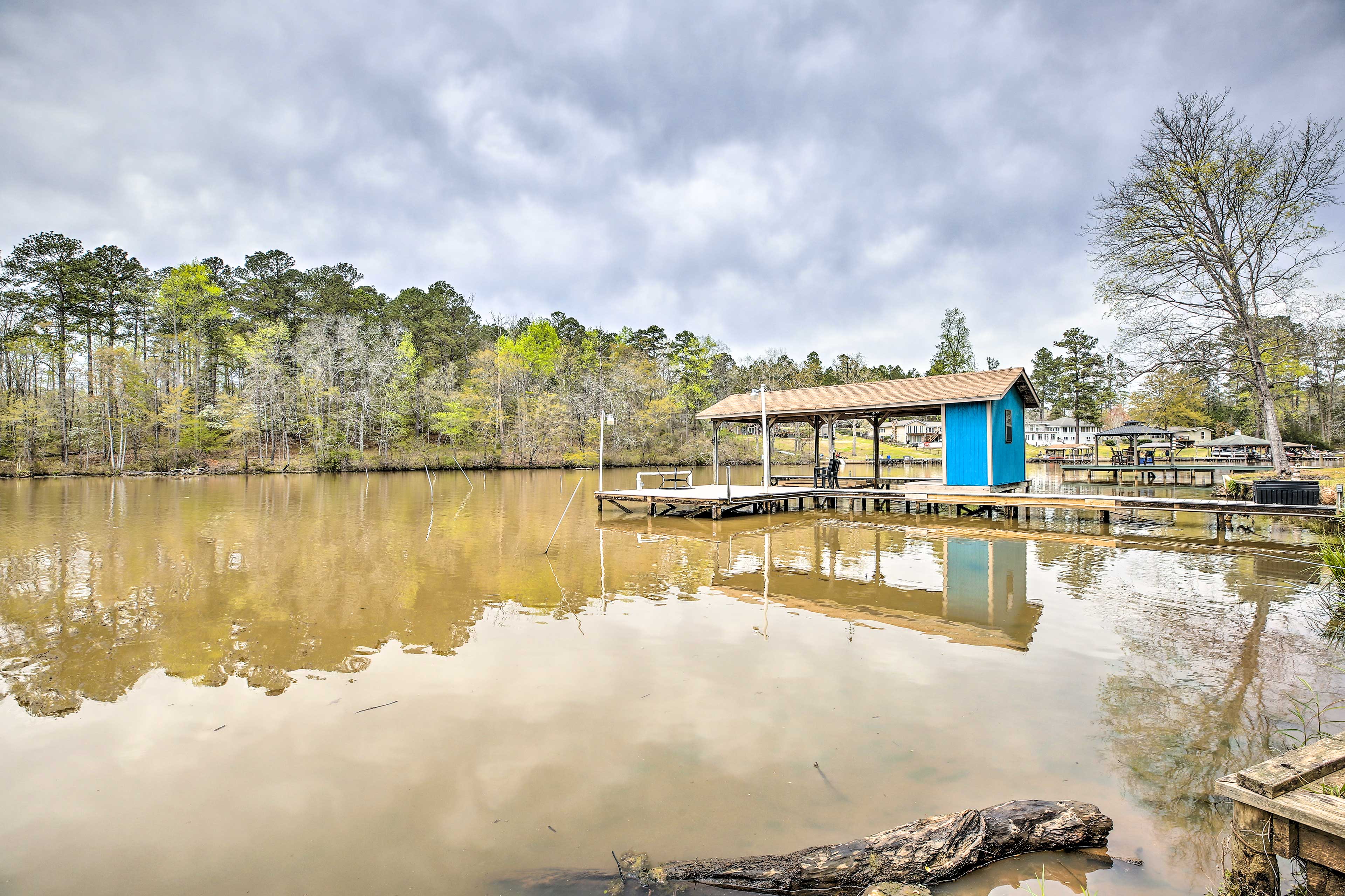 Property Image 2 - ’Liberty Lodge’: Lakefront Cottage w/ Porch & Dock