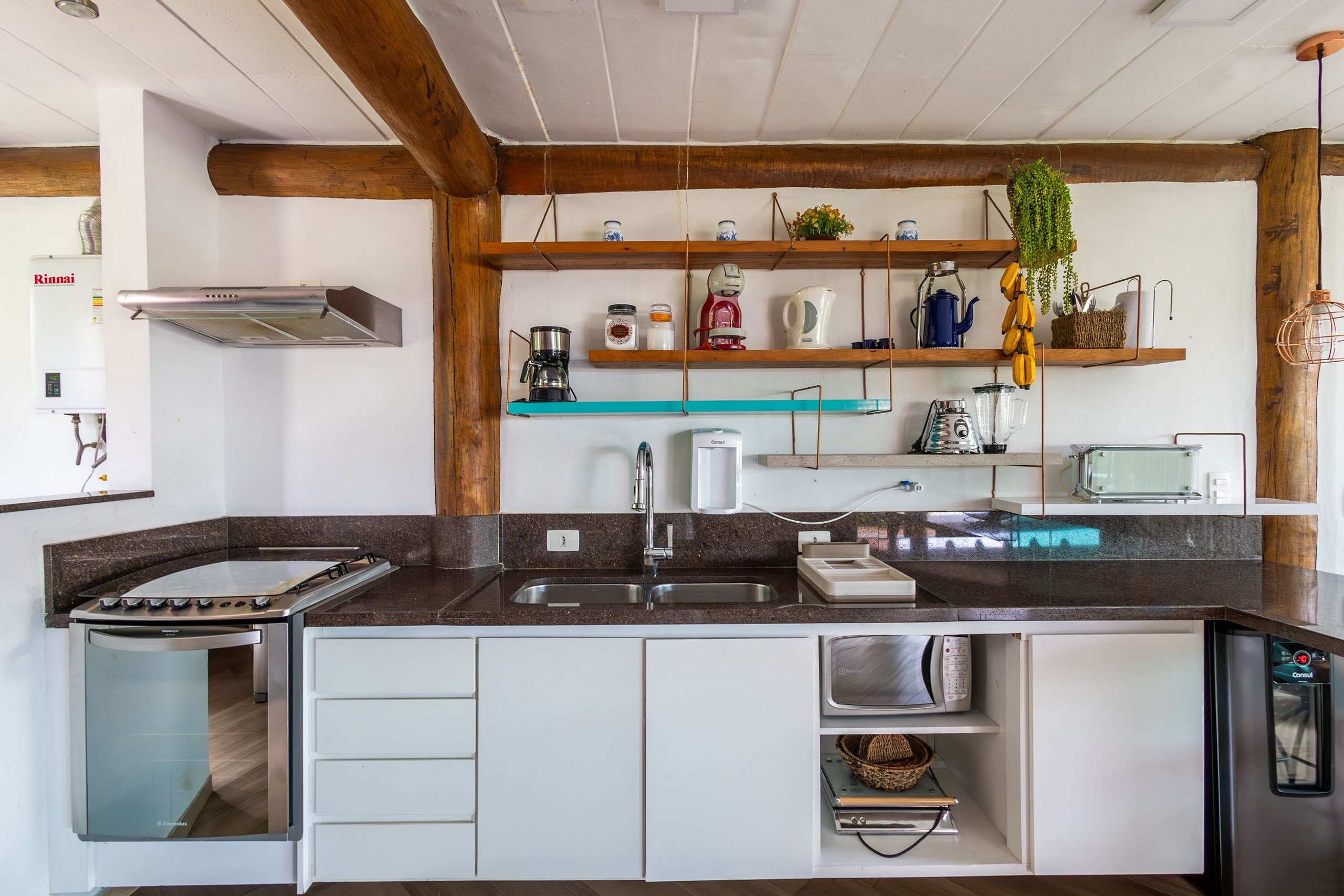 House in a condominium with leisure near the beach